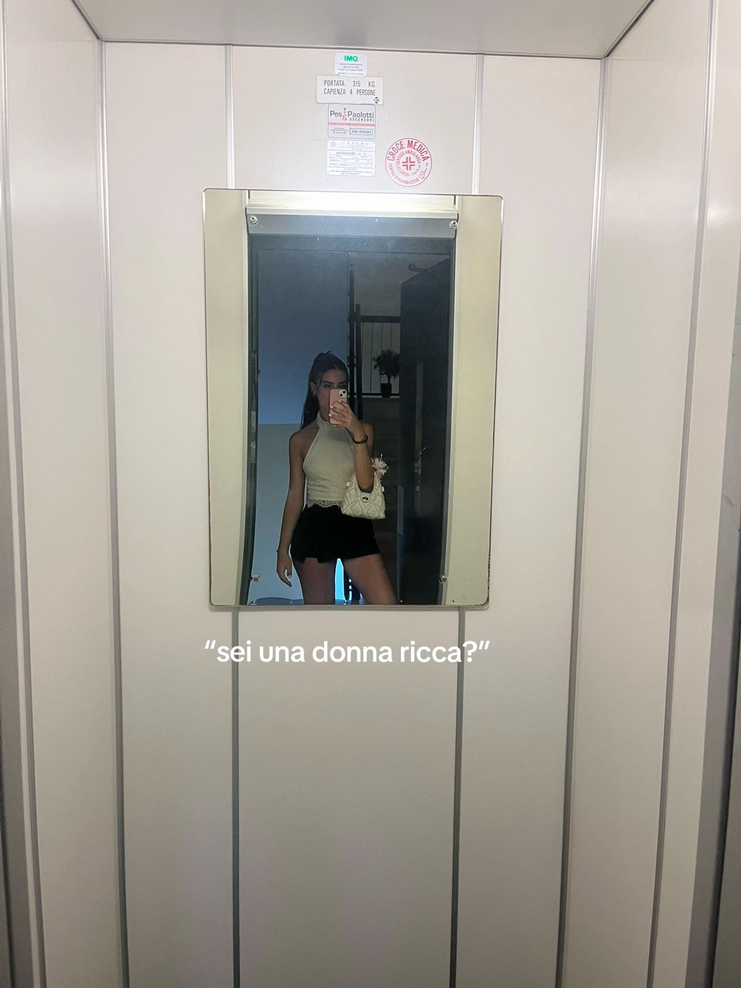 @VV