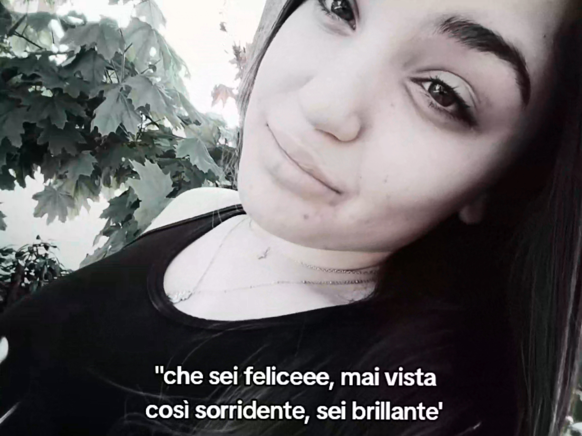 @𝕬𝖀𝕽𝕺𝕽𝕬🥀