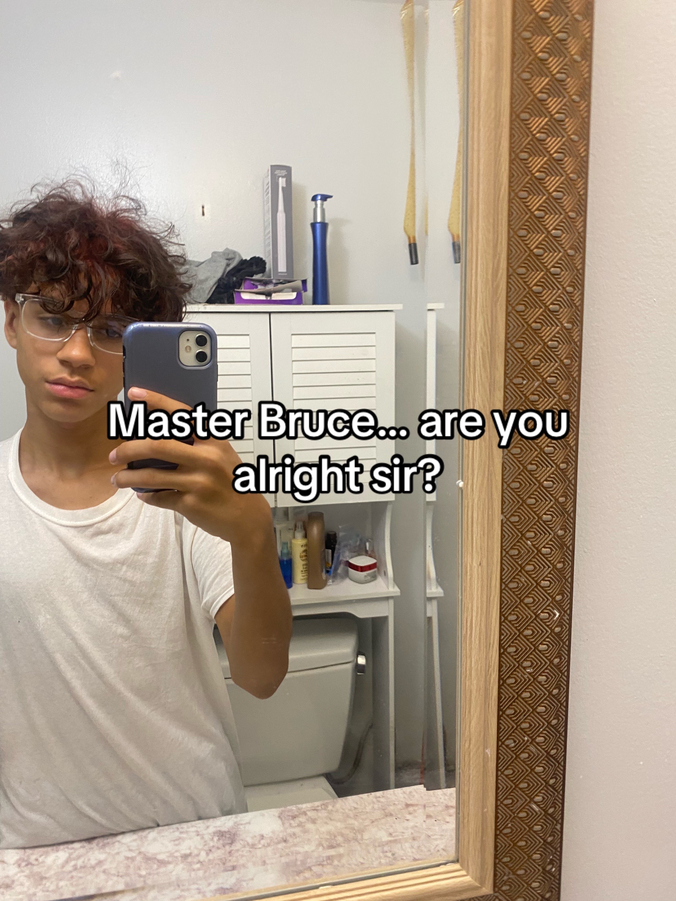 @￴