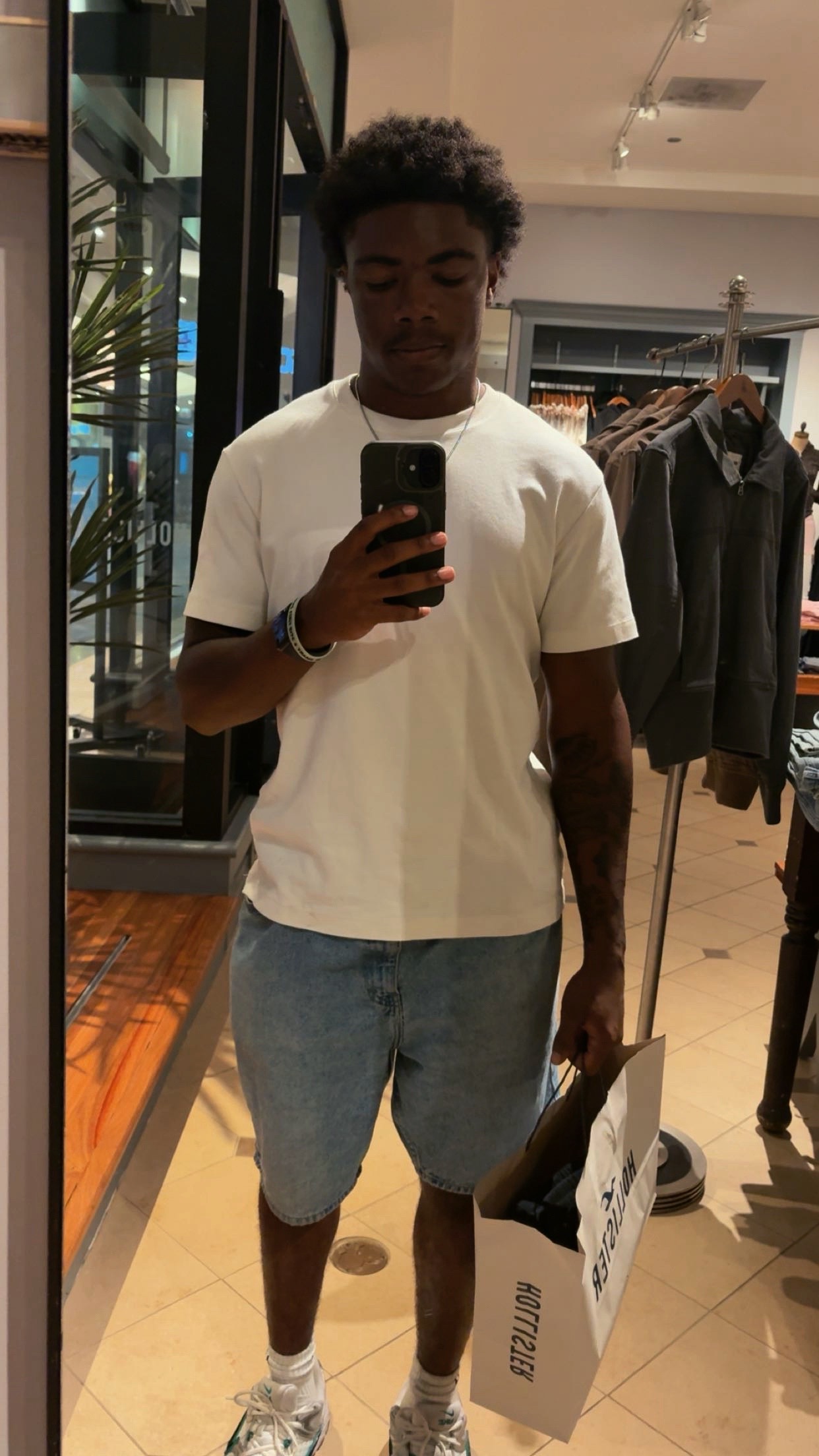 @🥷