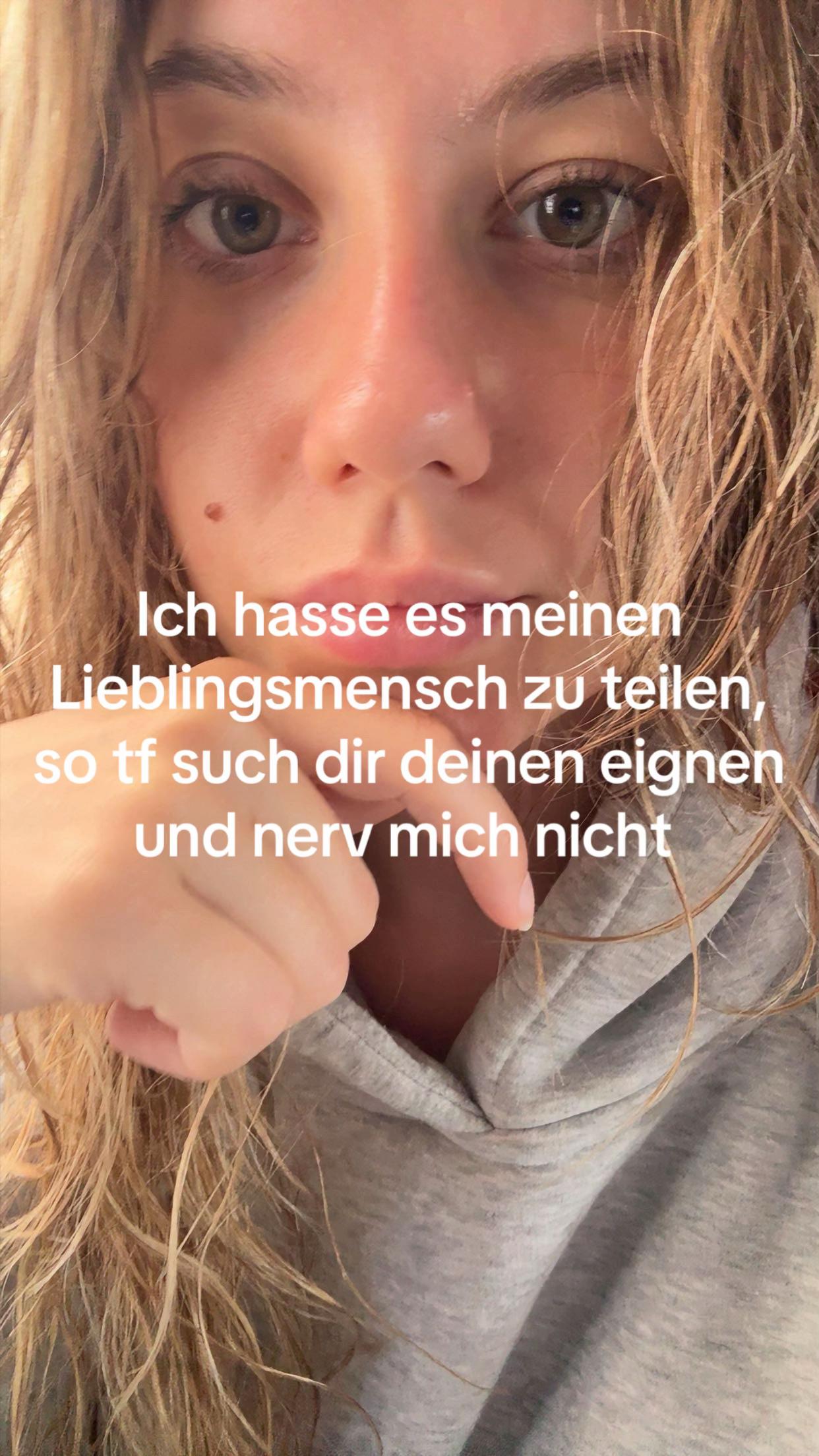 @Nicole
