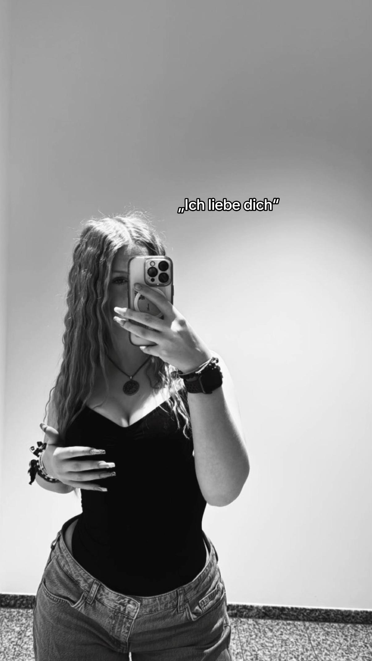 @𝐍𝐨𝐞〽️𝐢