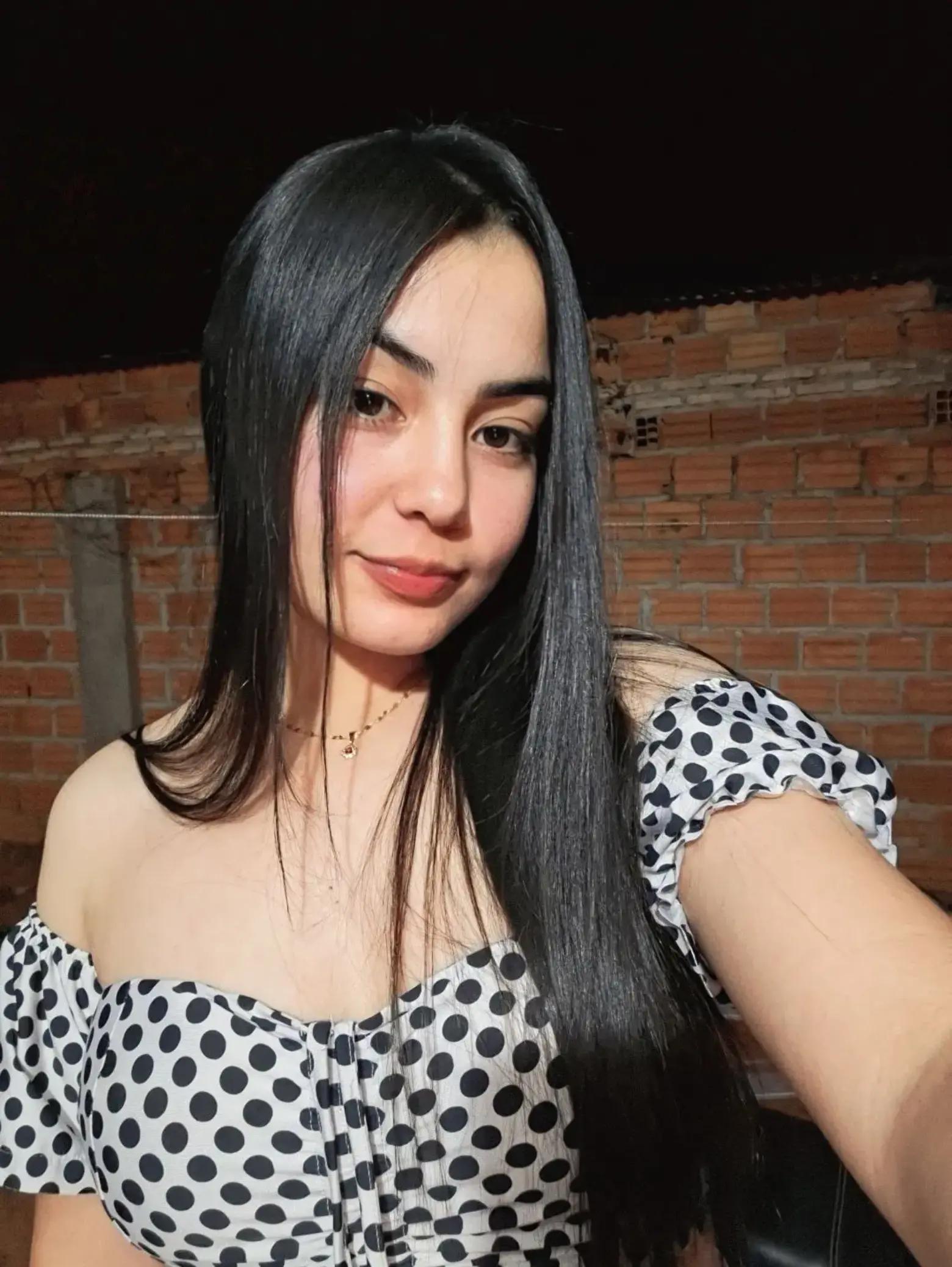 @yessi Castillo