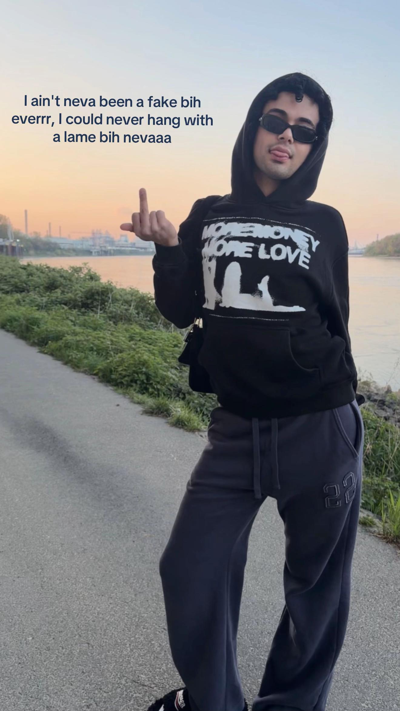 @badmomK