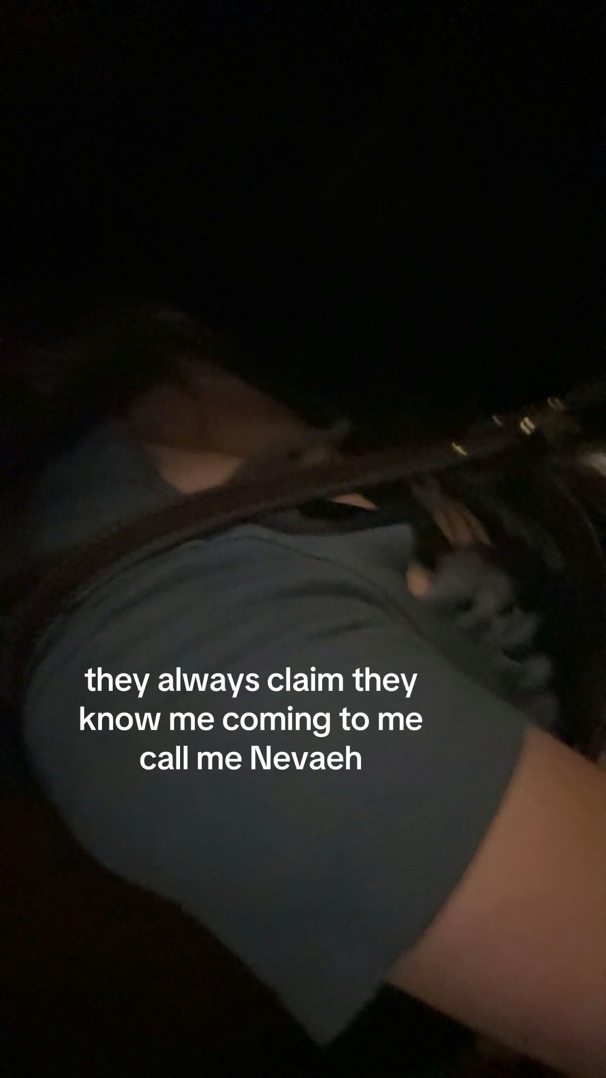 @nevvie🧸