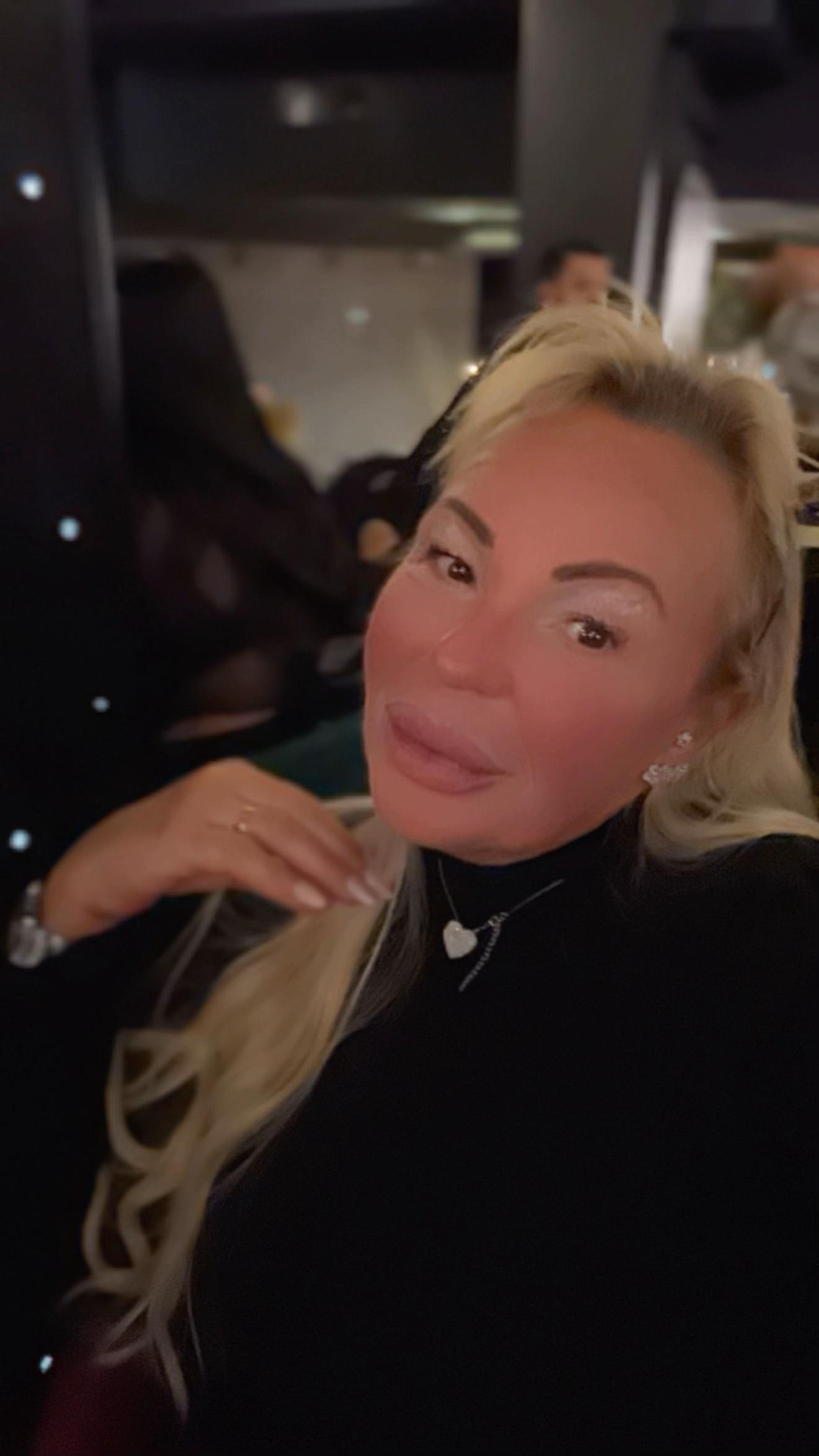@Angela
