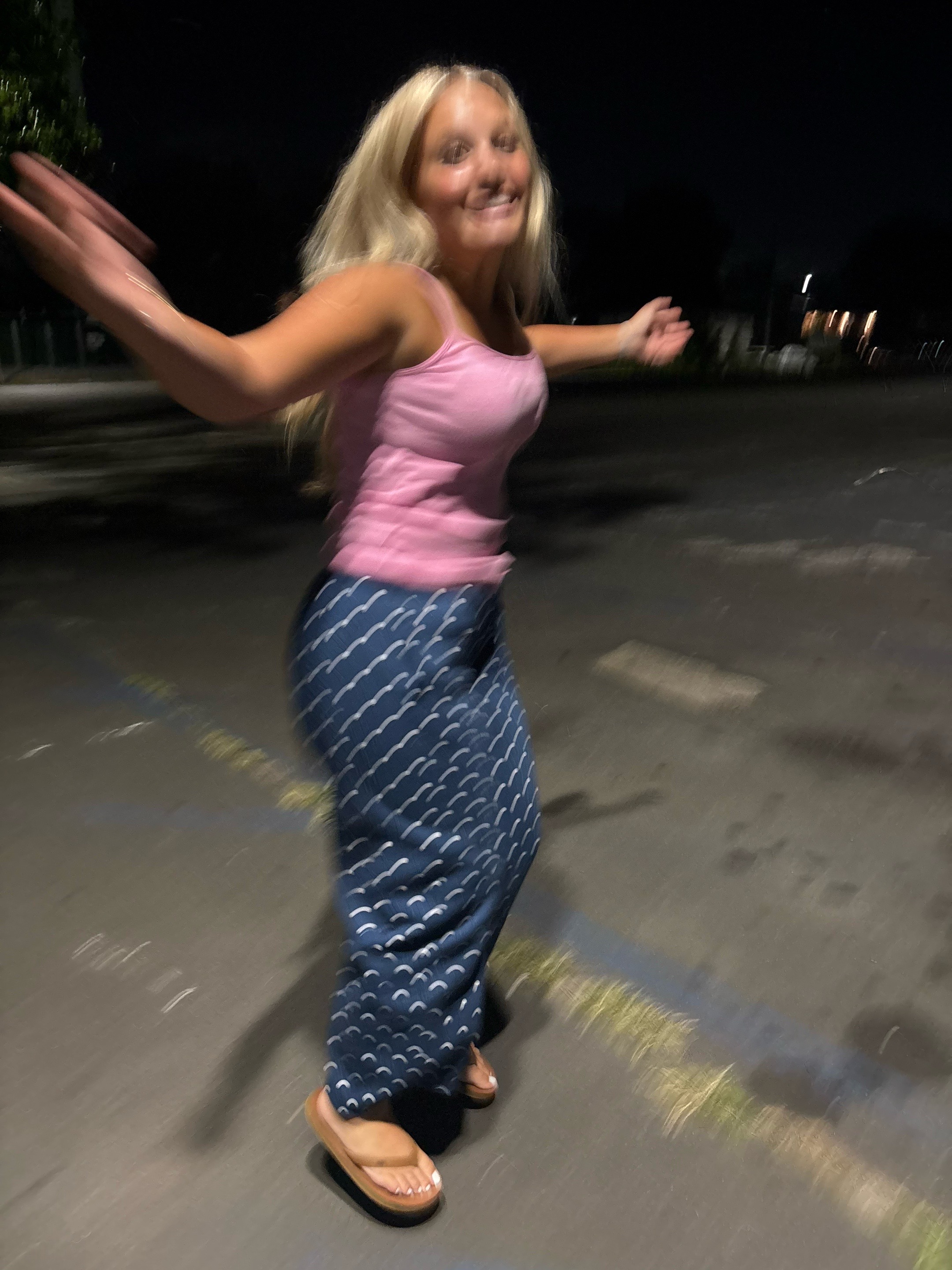 @user818267384