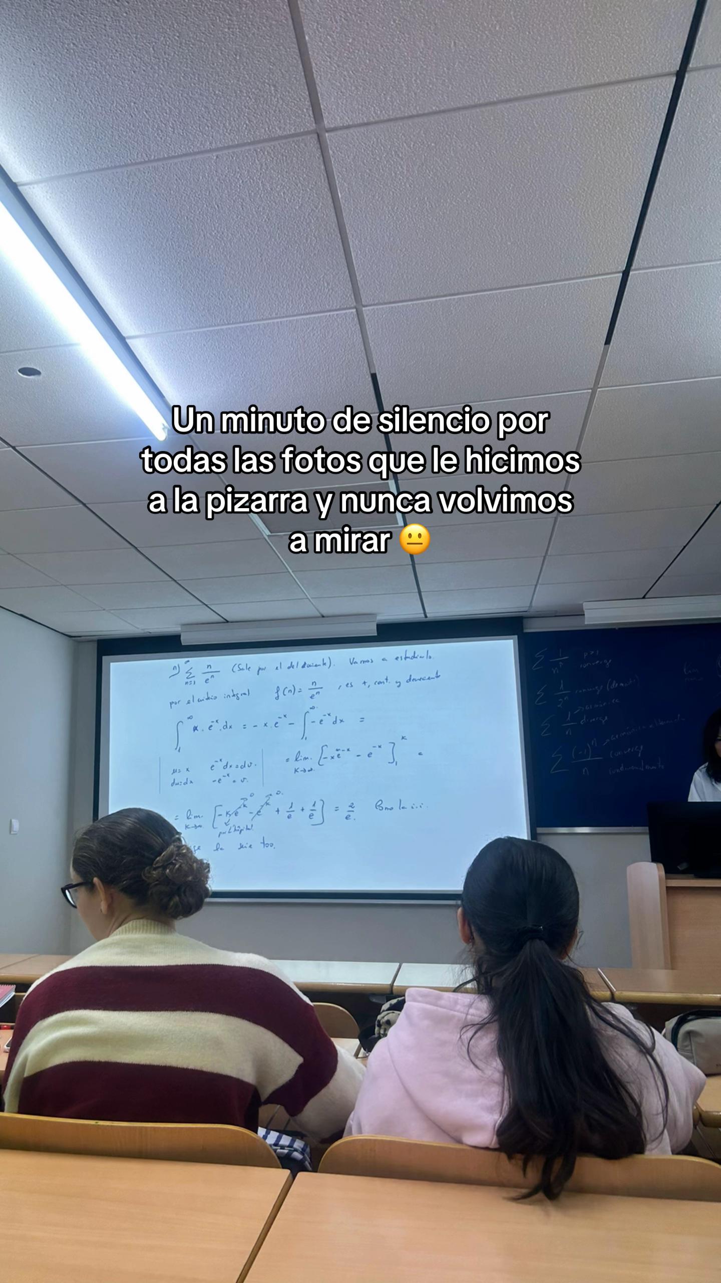 @Ana Cielo