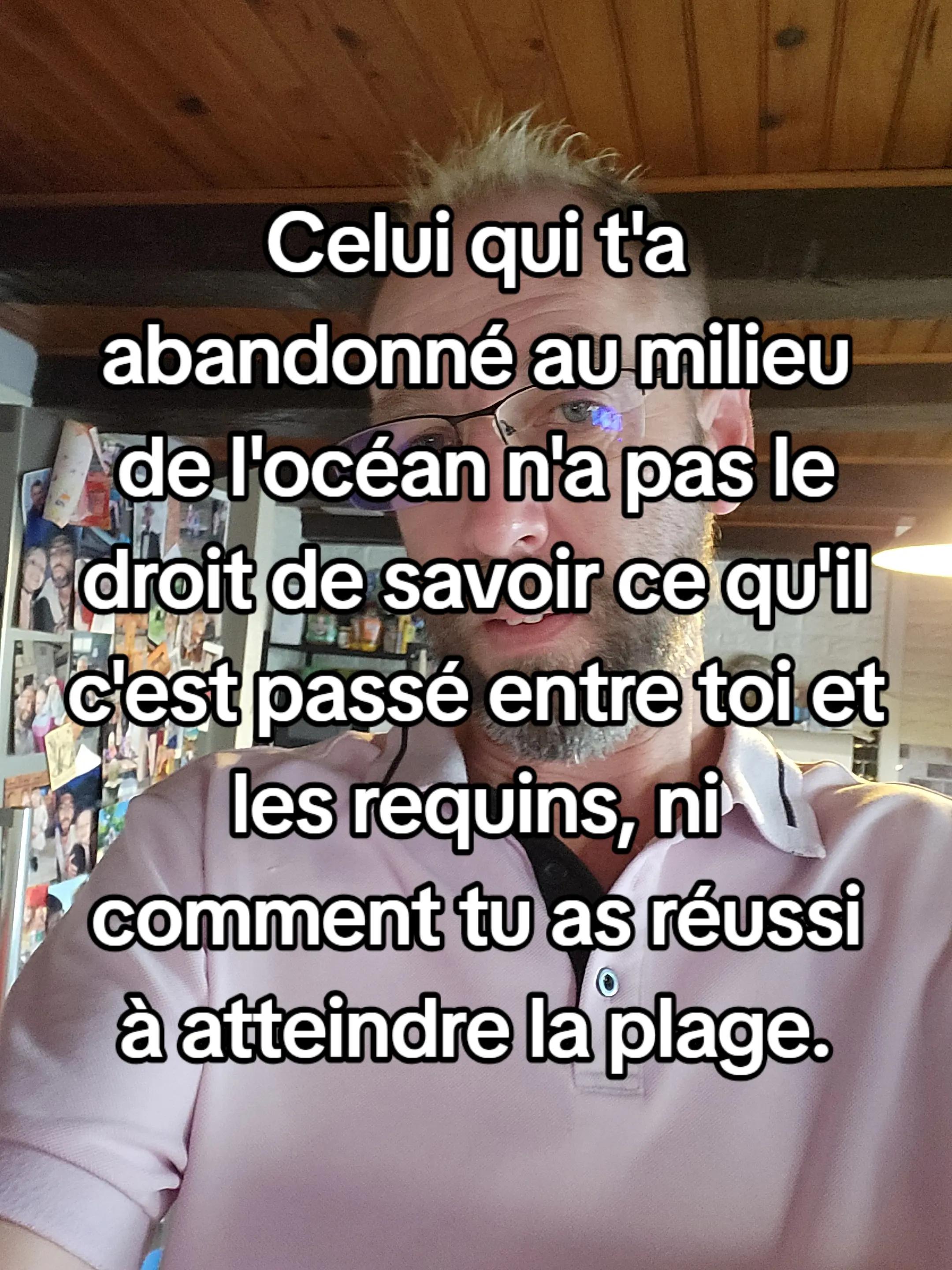 @un homme debout