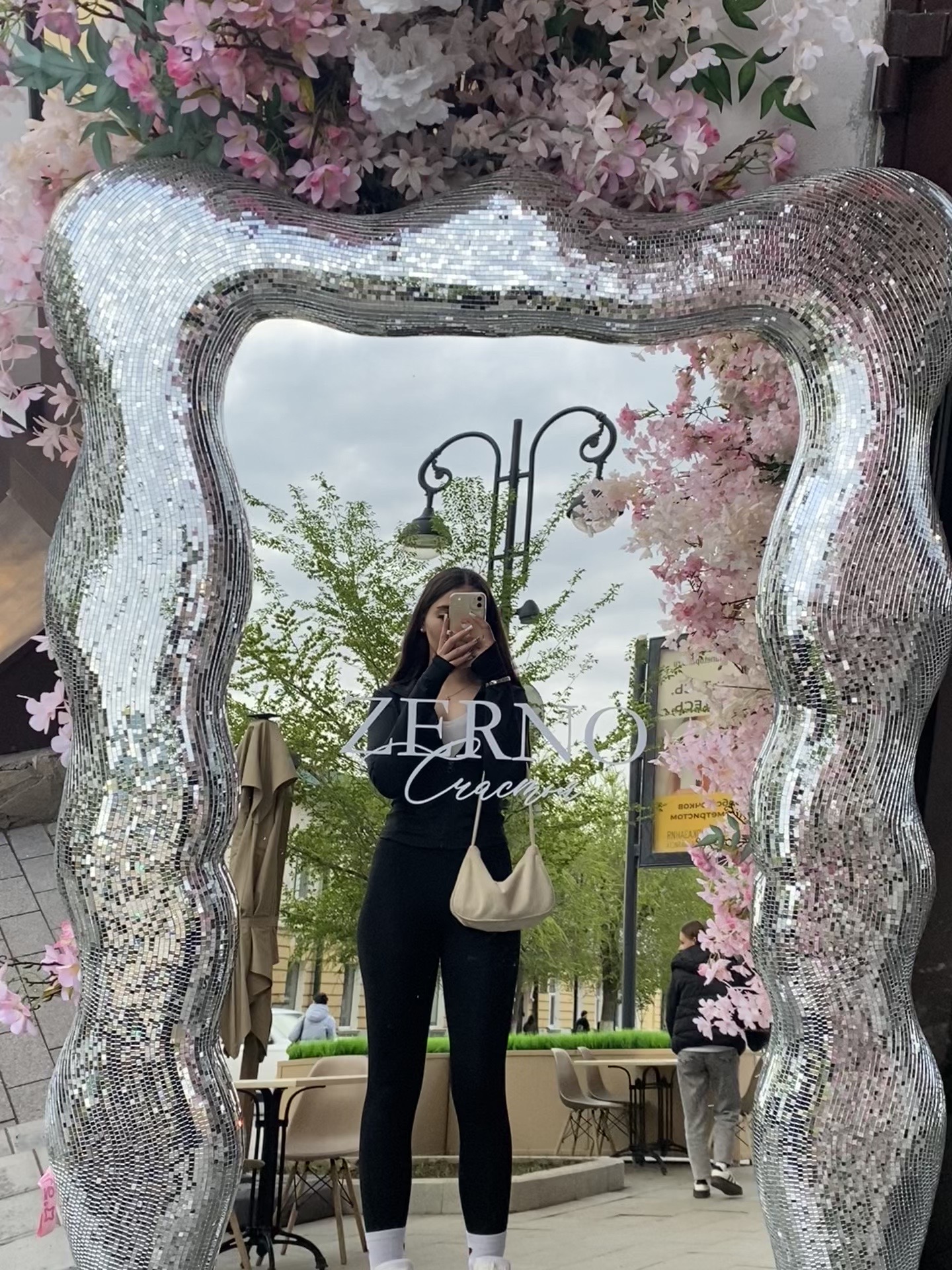 @𝑑𝑎𝑠ℎ𝑤𝑤𝑖𝑥