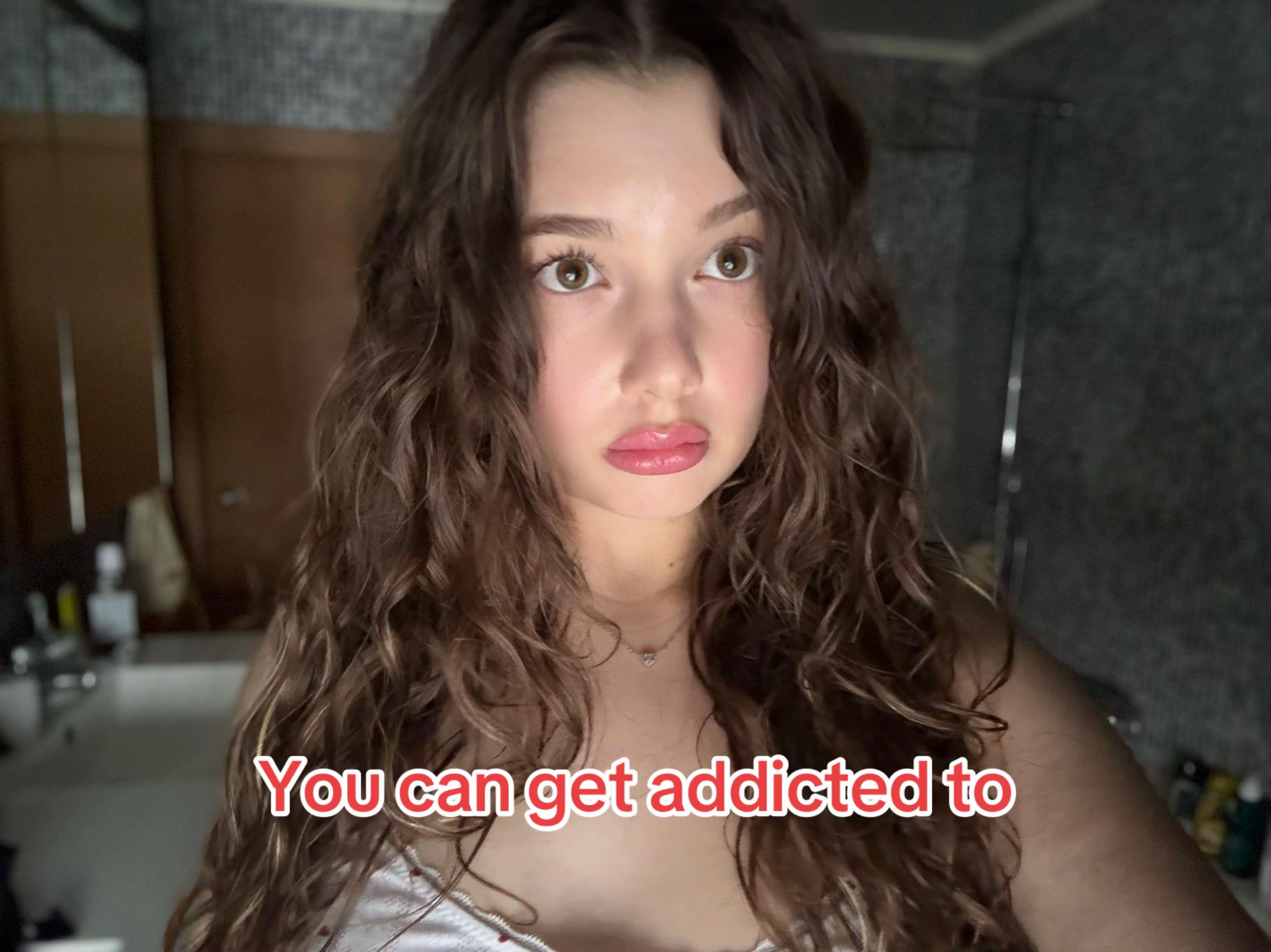 @Lara<3