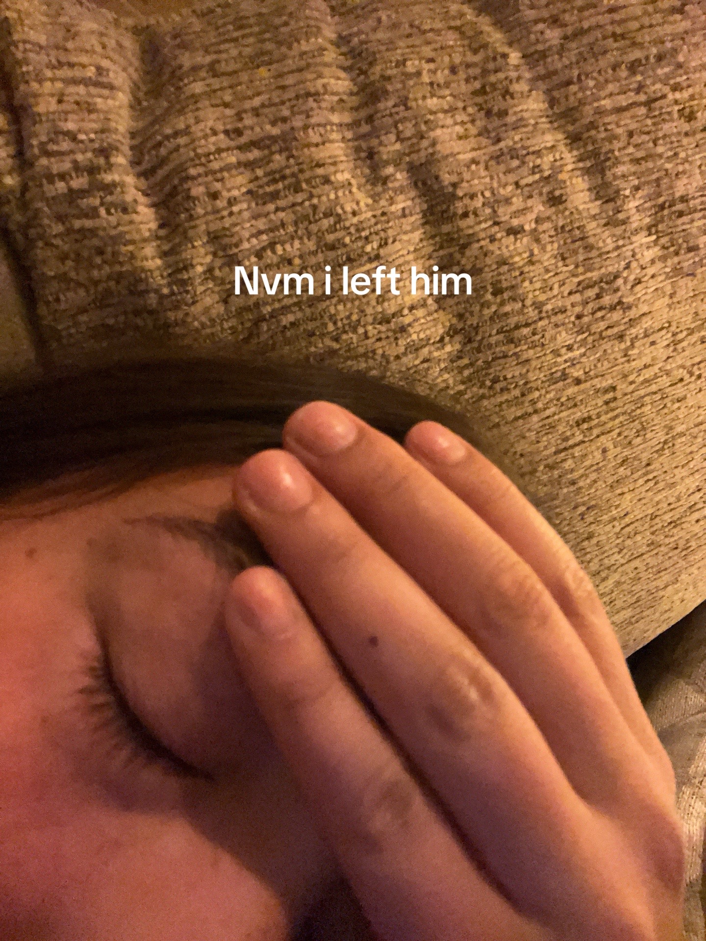 @𖣂