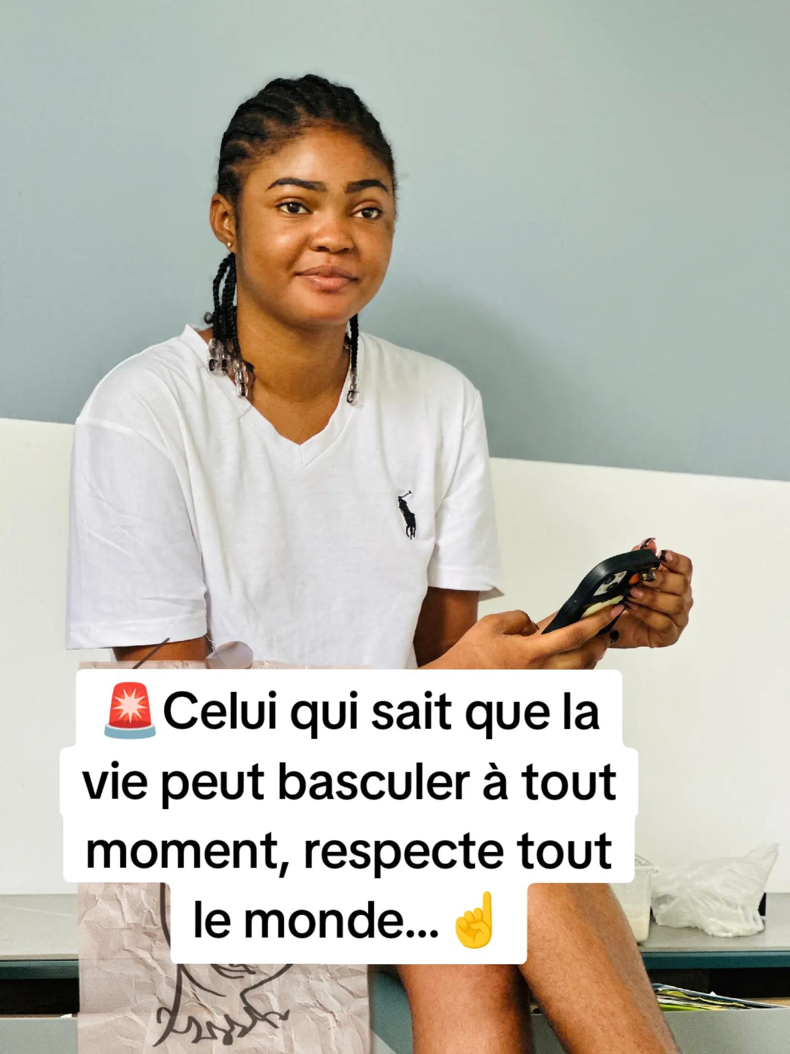 @đšđŠđ«đ· Danielle_Mélahelle đ”