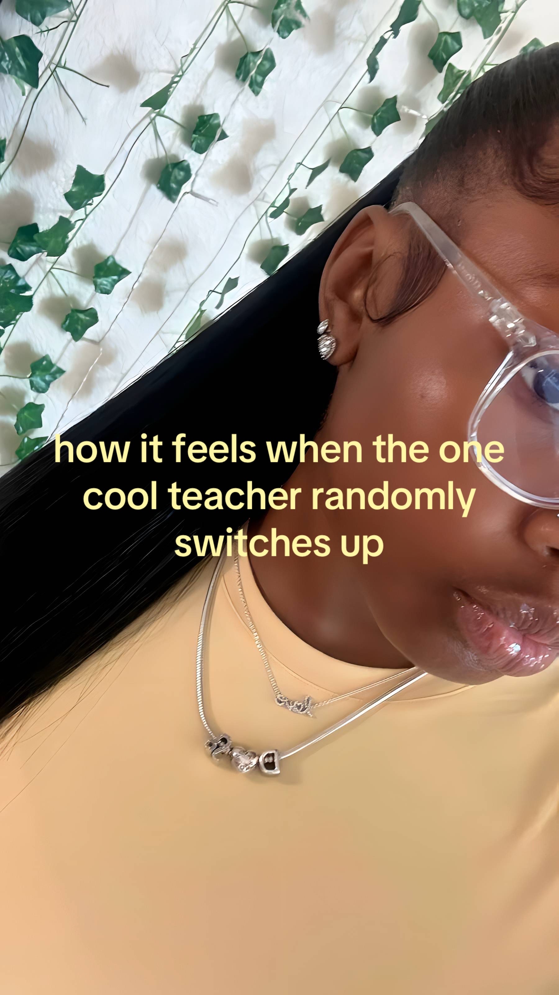 @⃟