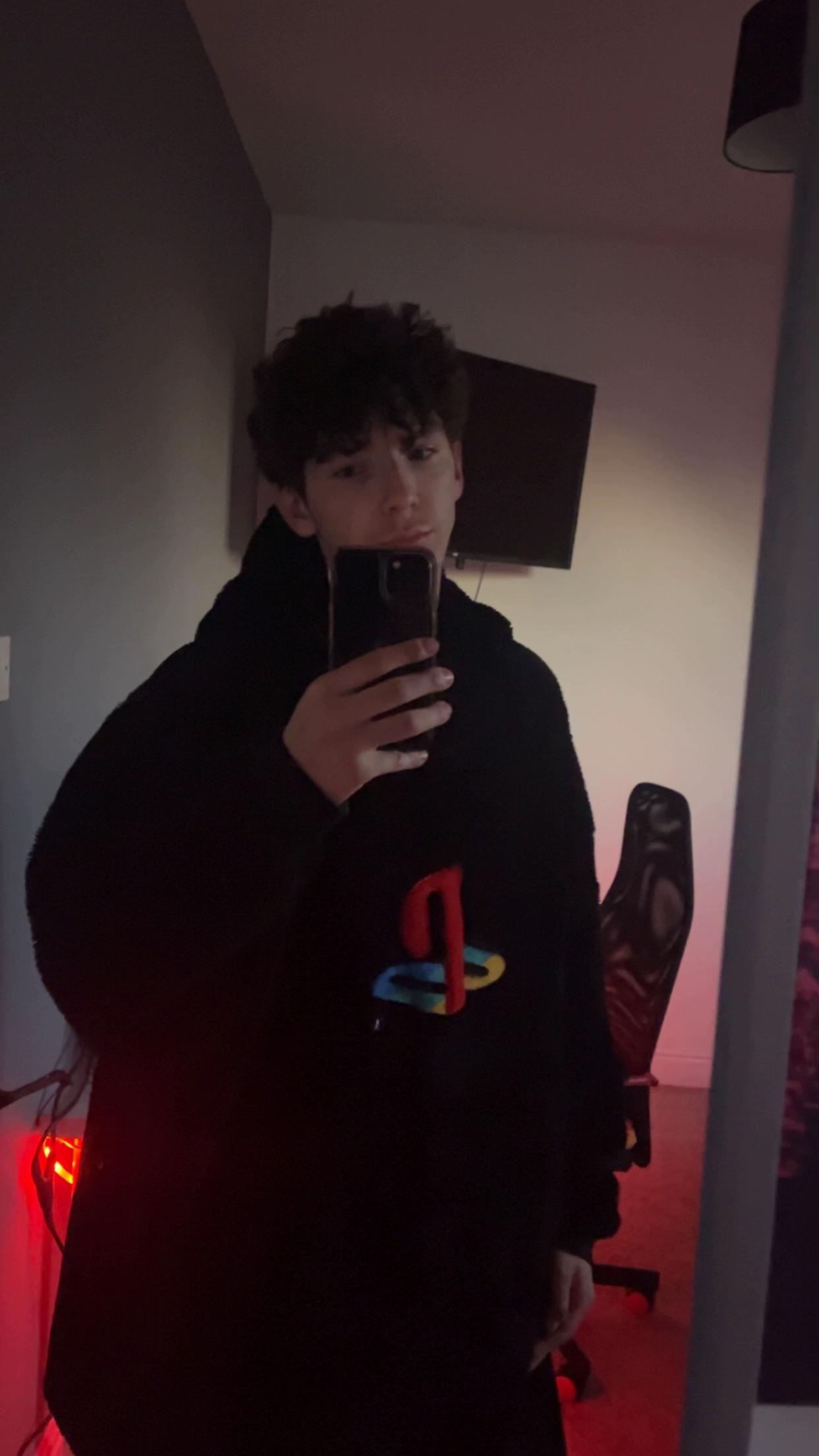 @alex