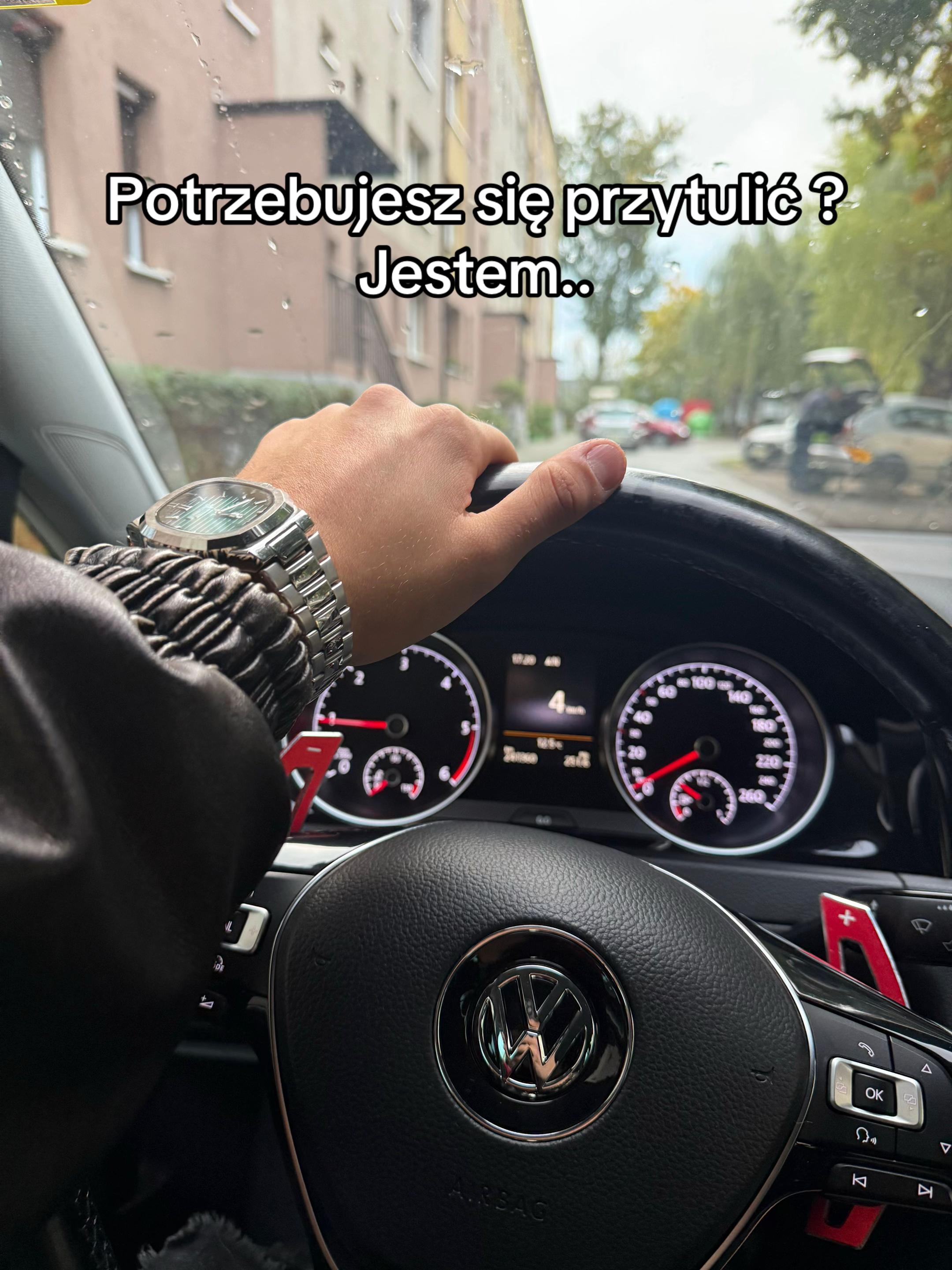 @xkrystian • ig: xkrystia_n <3