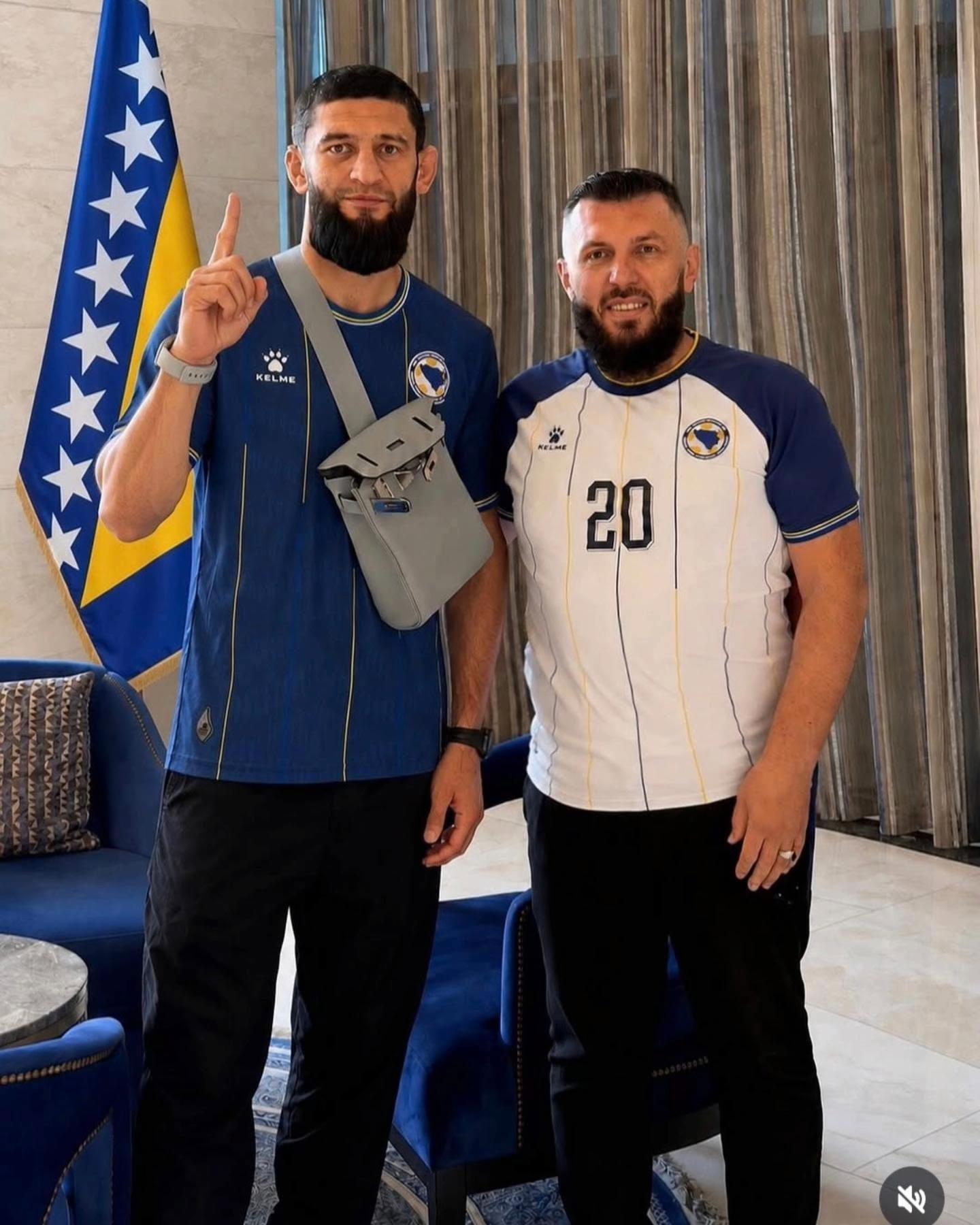@ProudBosnia ⚜️