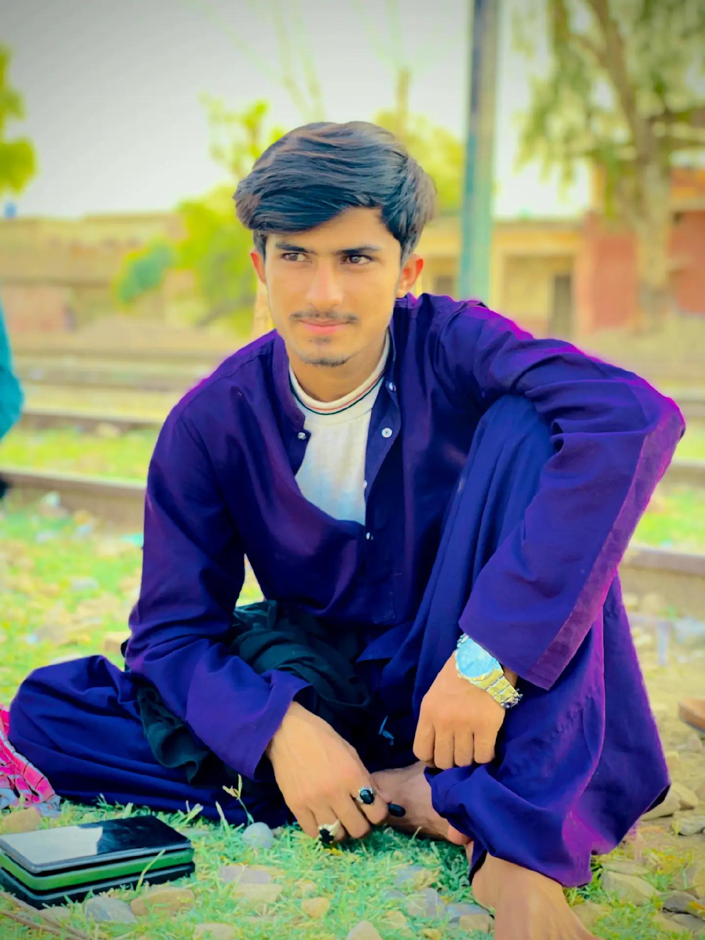 @NAVEED PiTAFi🥷