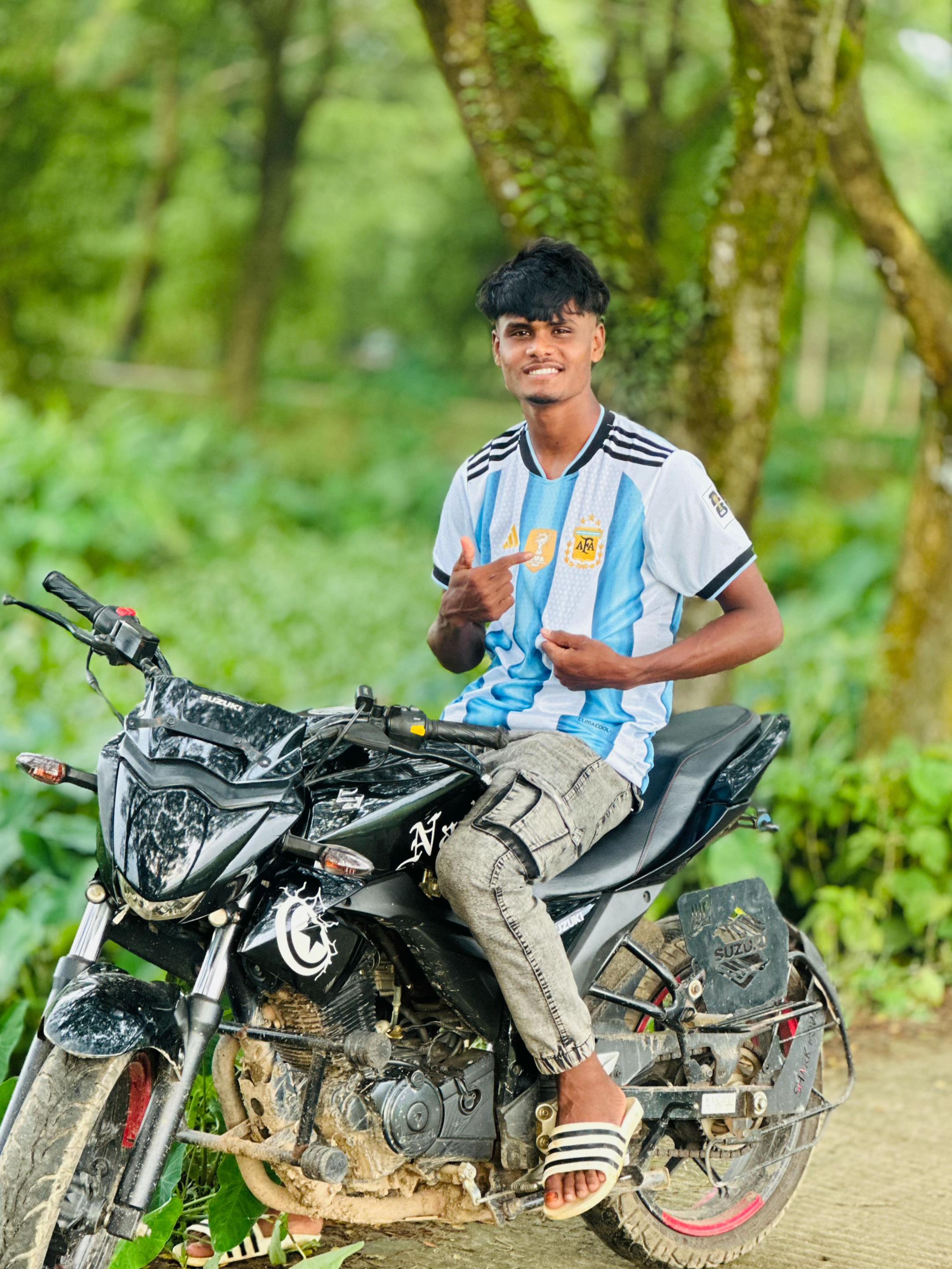 @𝘼DɪꮮHᥲ𐍃ᥲ𝗻 🇧🇩⚽