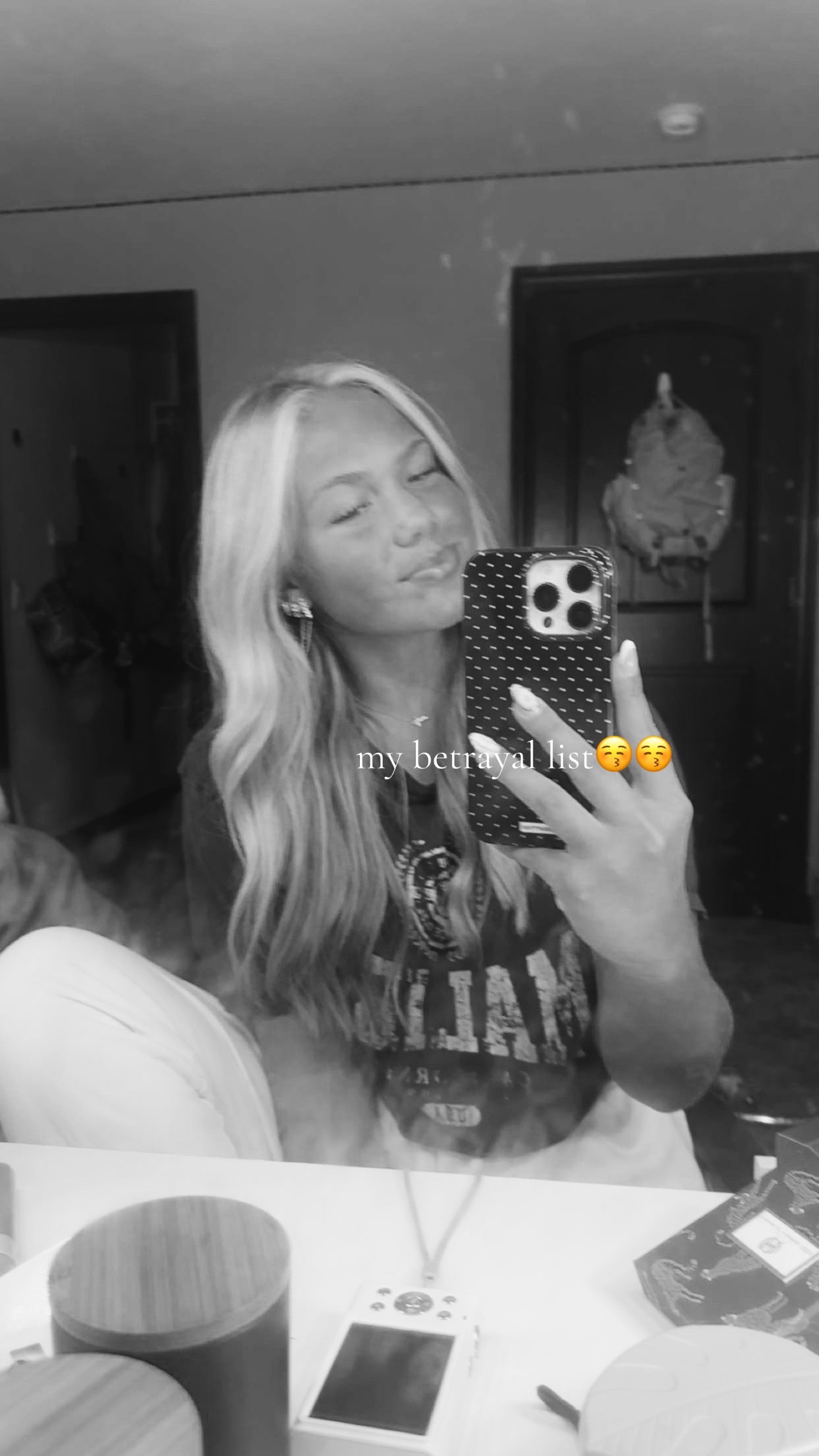@macyvr
