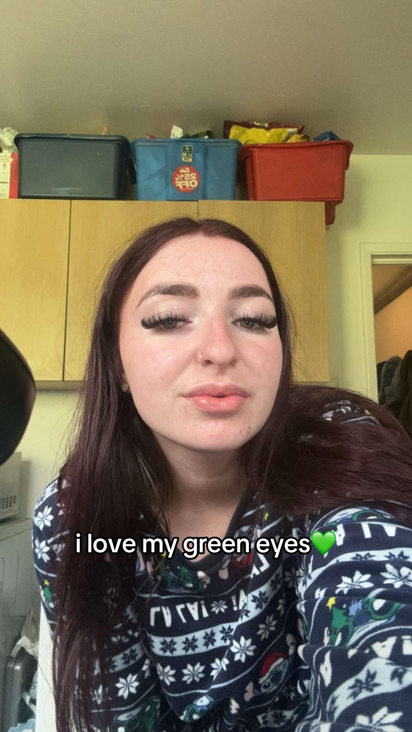 @DemiHendryxx
