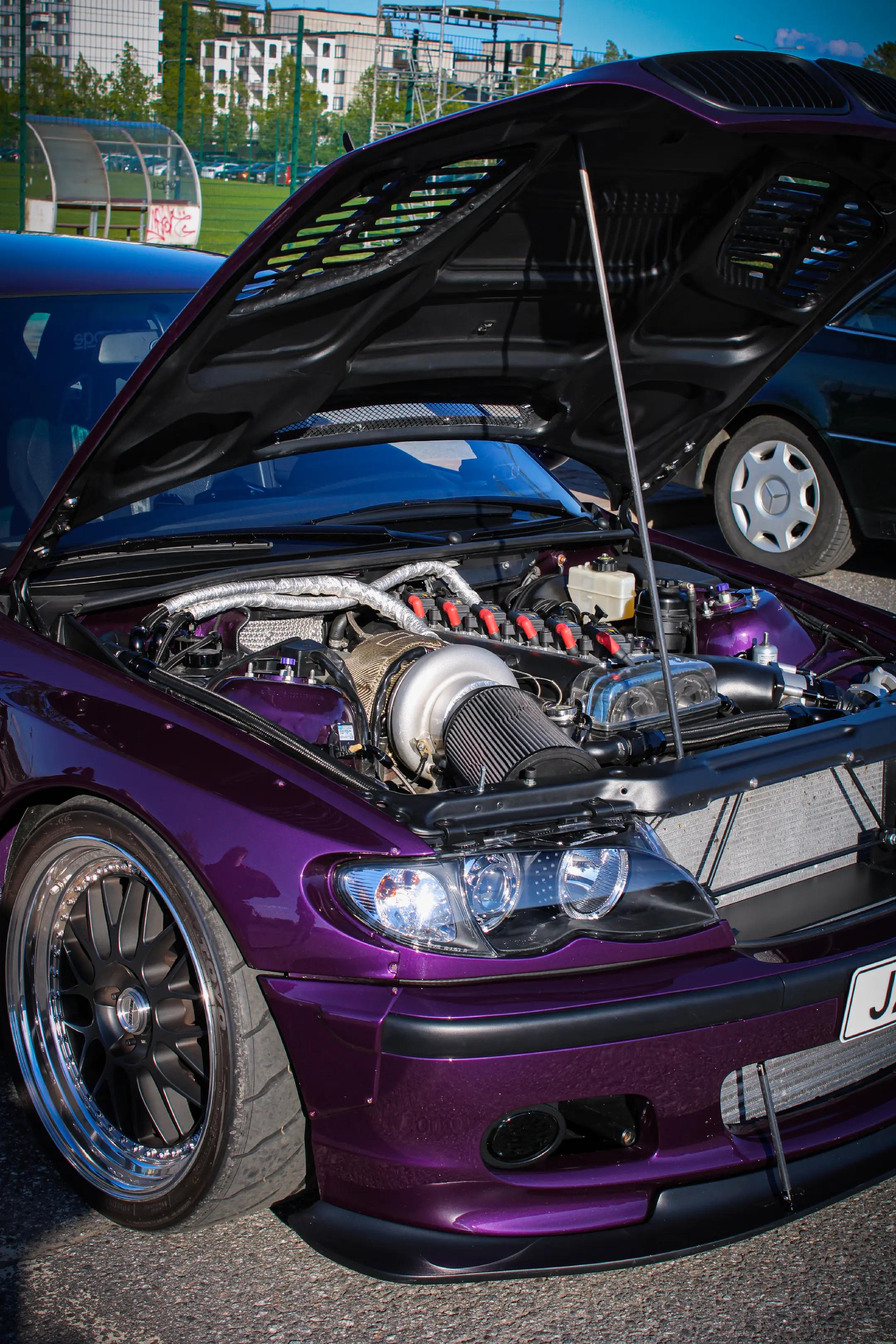 @Roope's Car Stuff