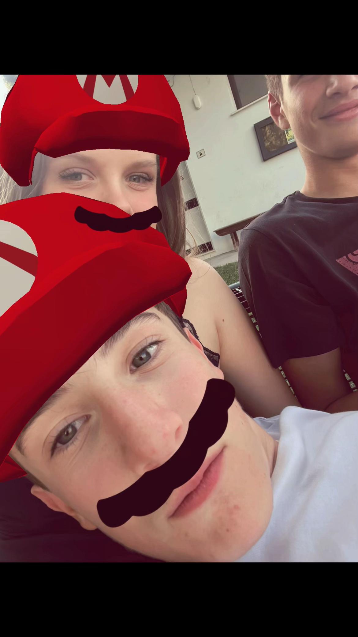 @𝐻𝑎𝑛𝑛𝑎