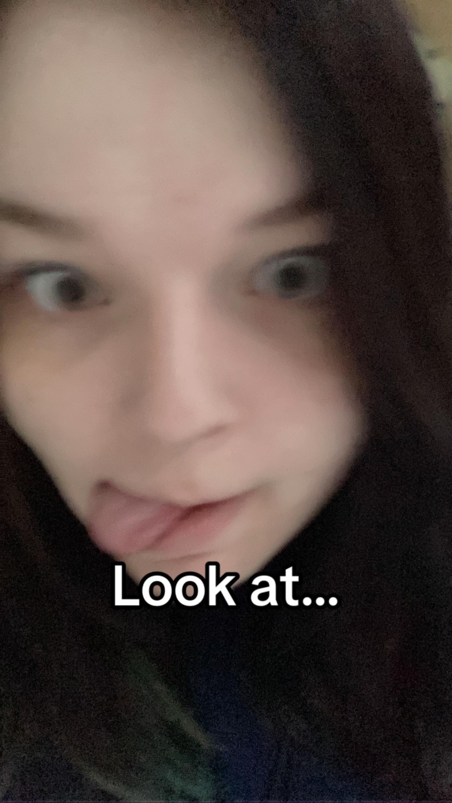 @emshuh_