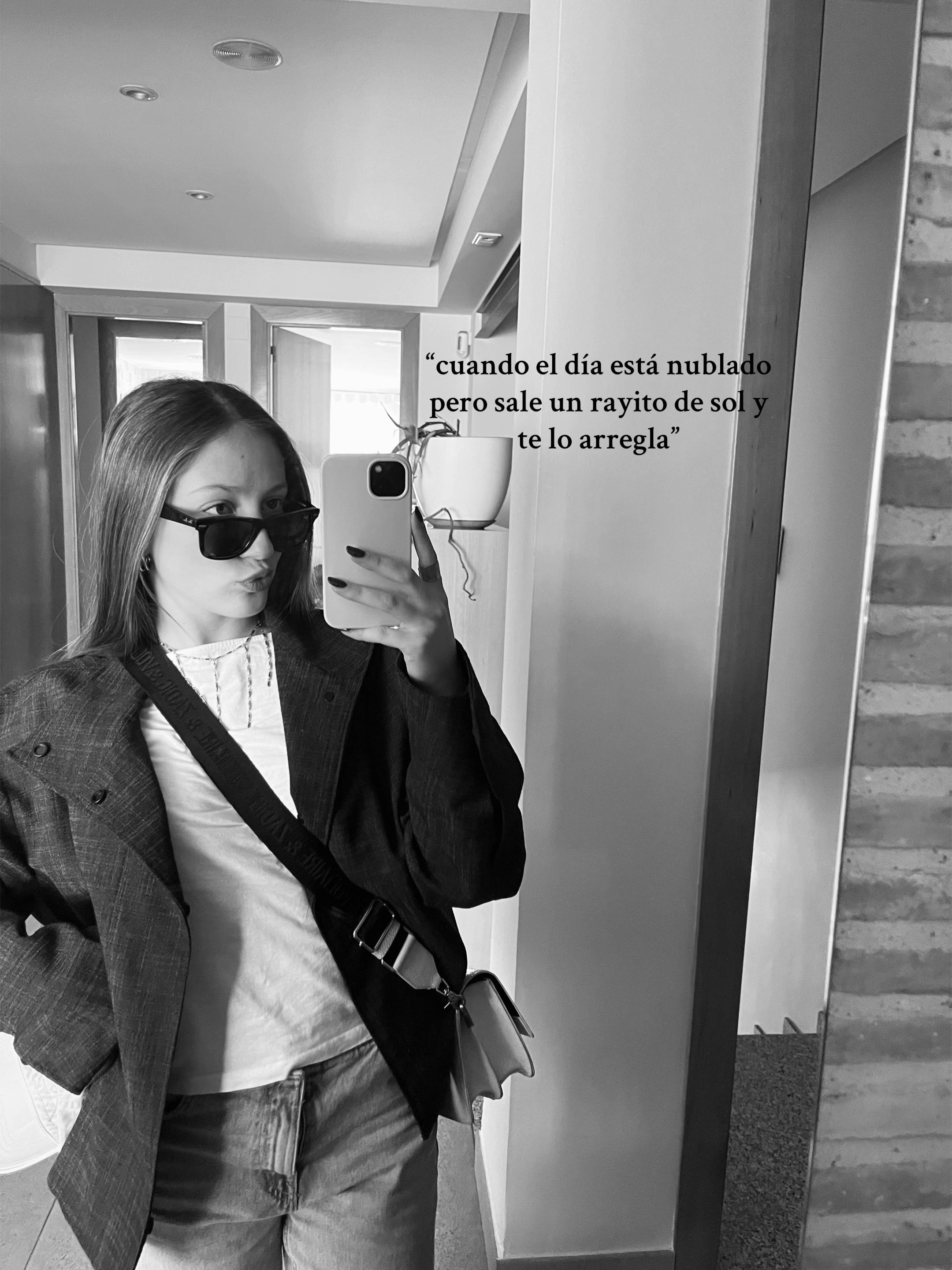 @&Agrave;ngela