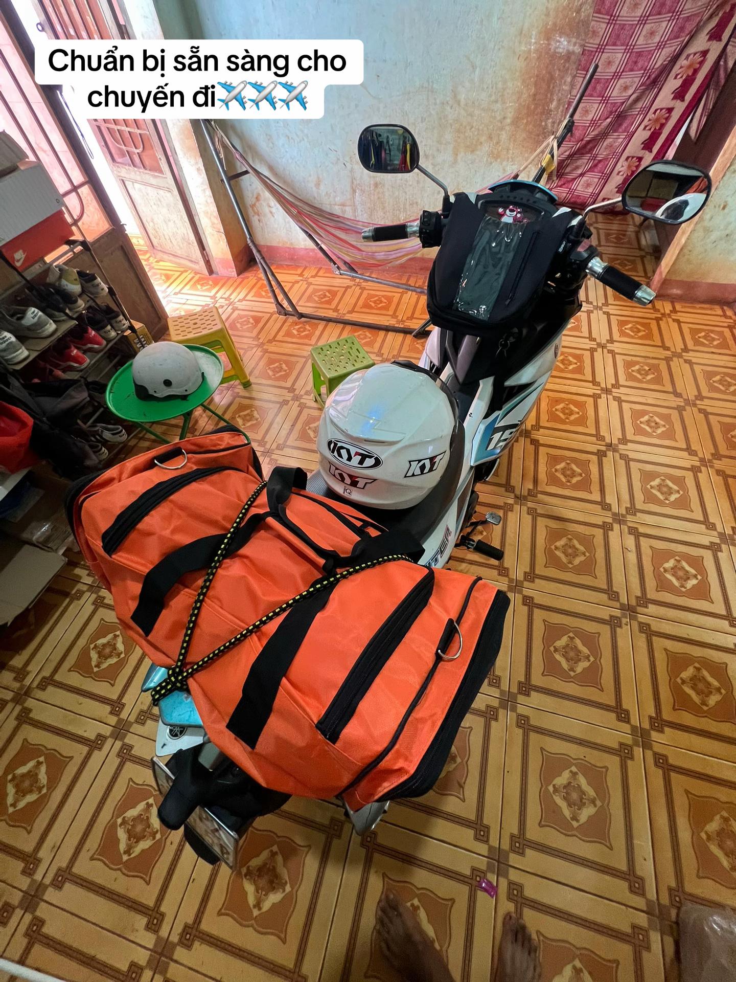 @Út thích đi tuorr