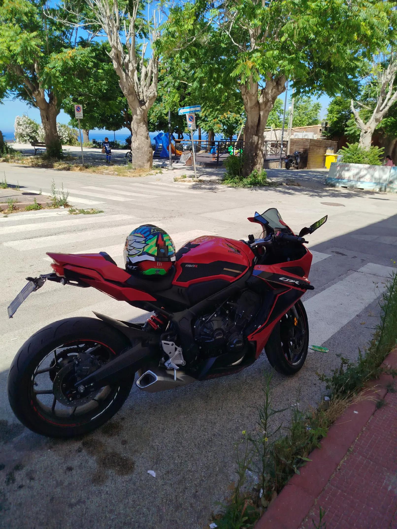 @CBR 650 r