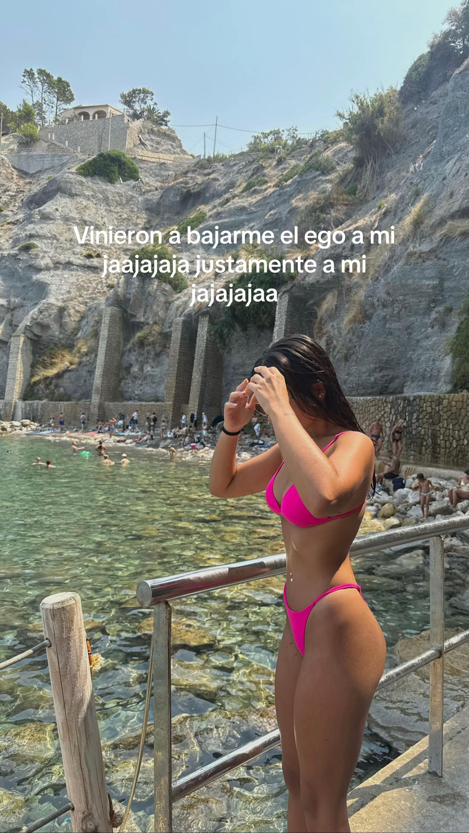 @María