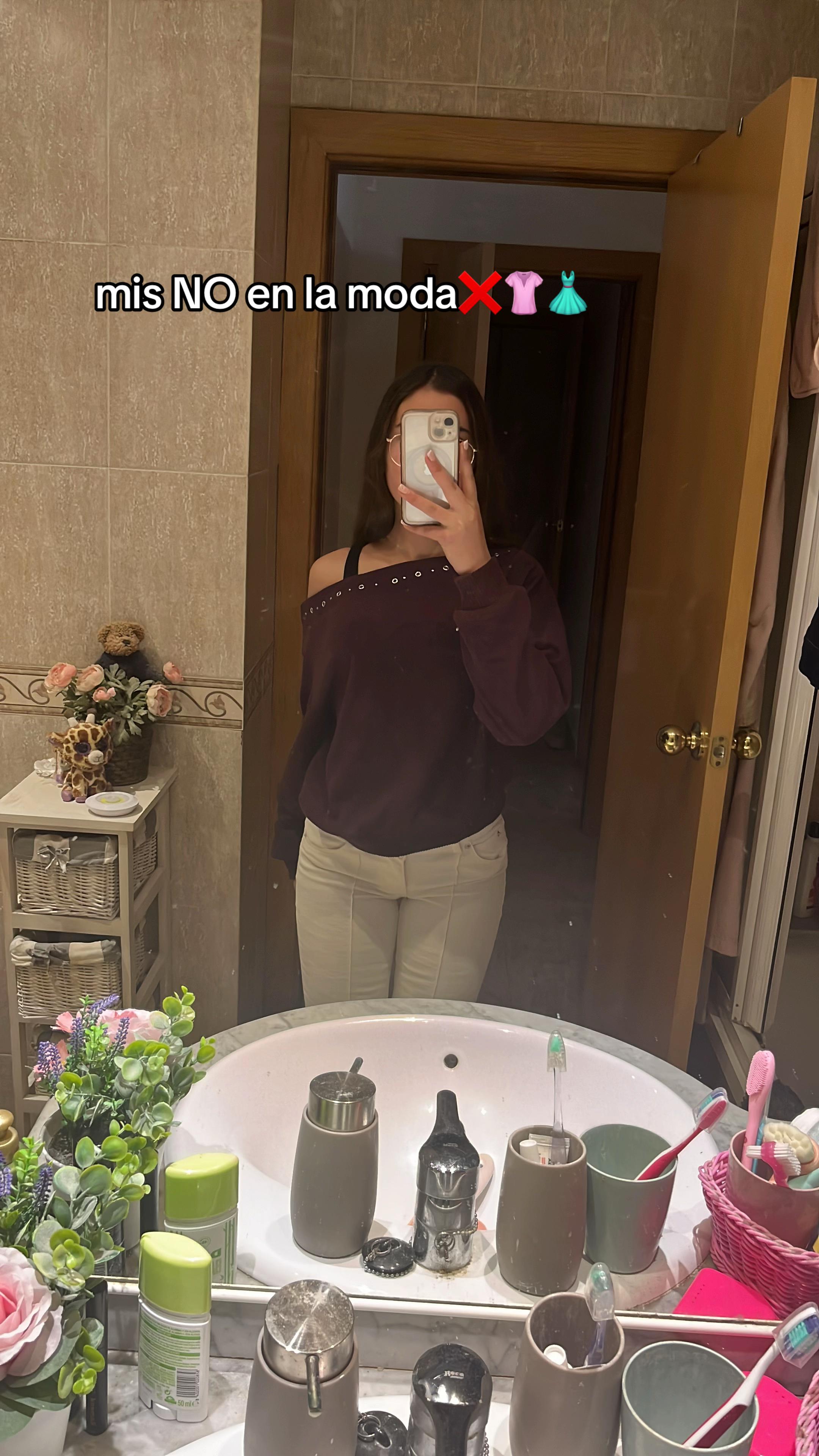 @eleenaa._secuu
