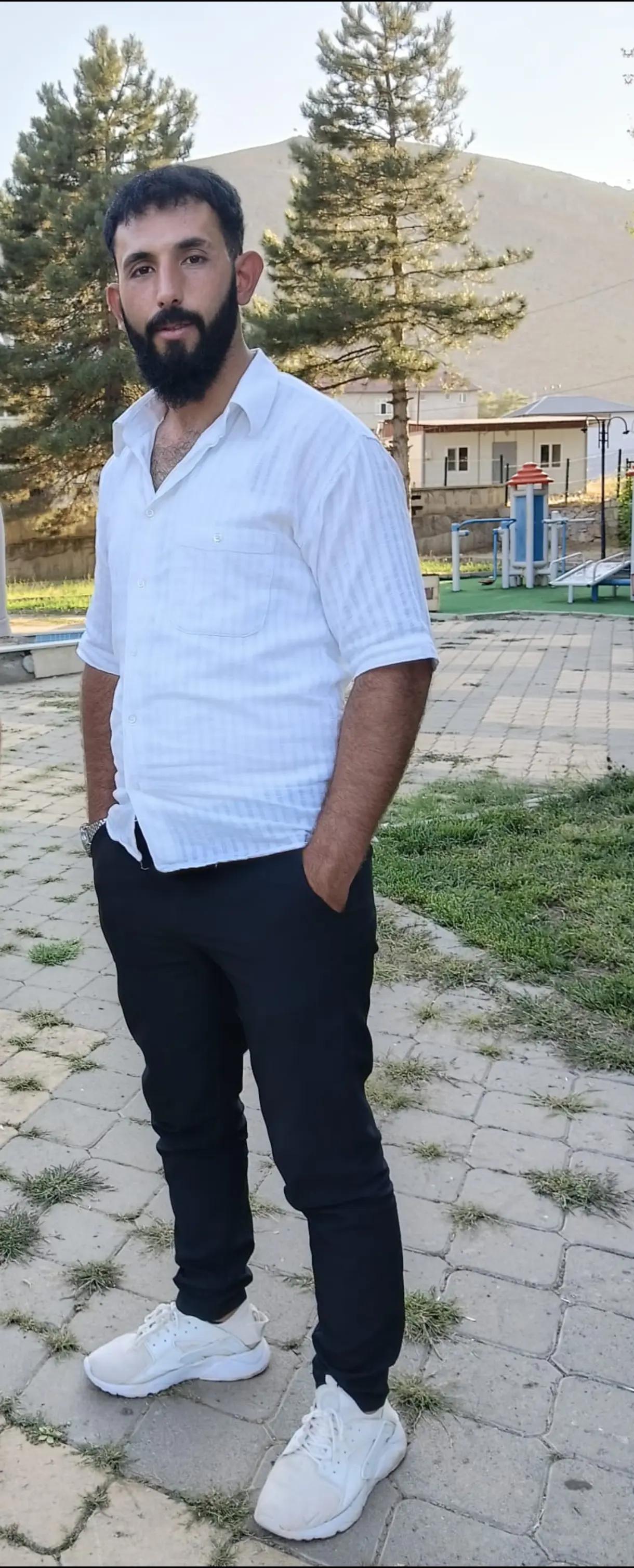 @İ&Ccedil;İ AŞK DOLU