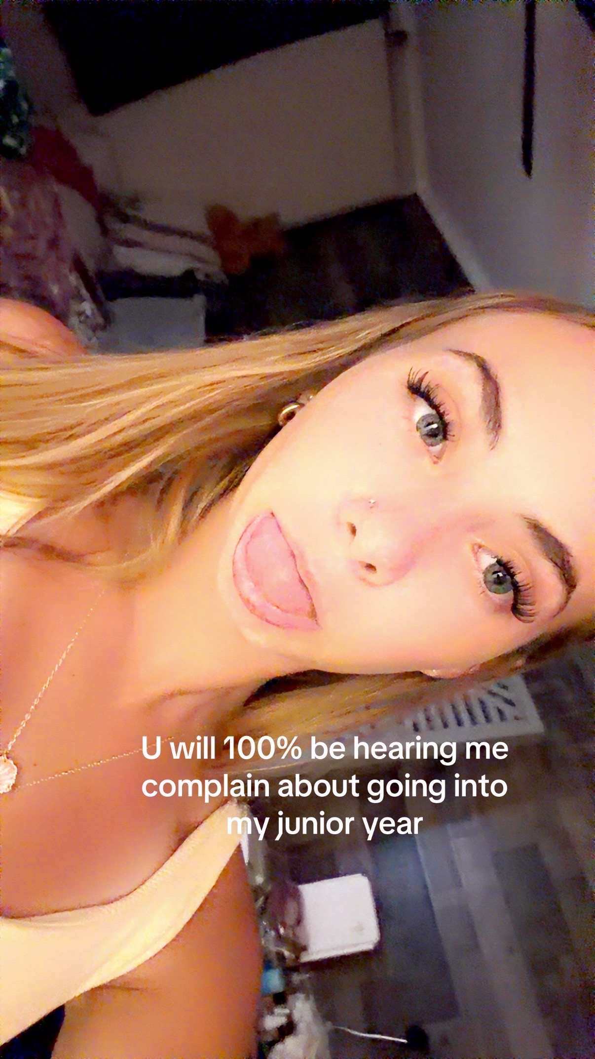 @???
