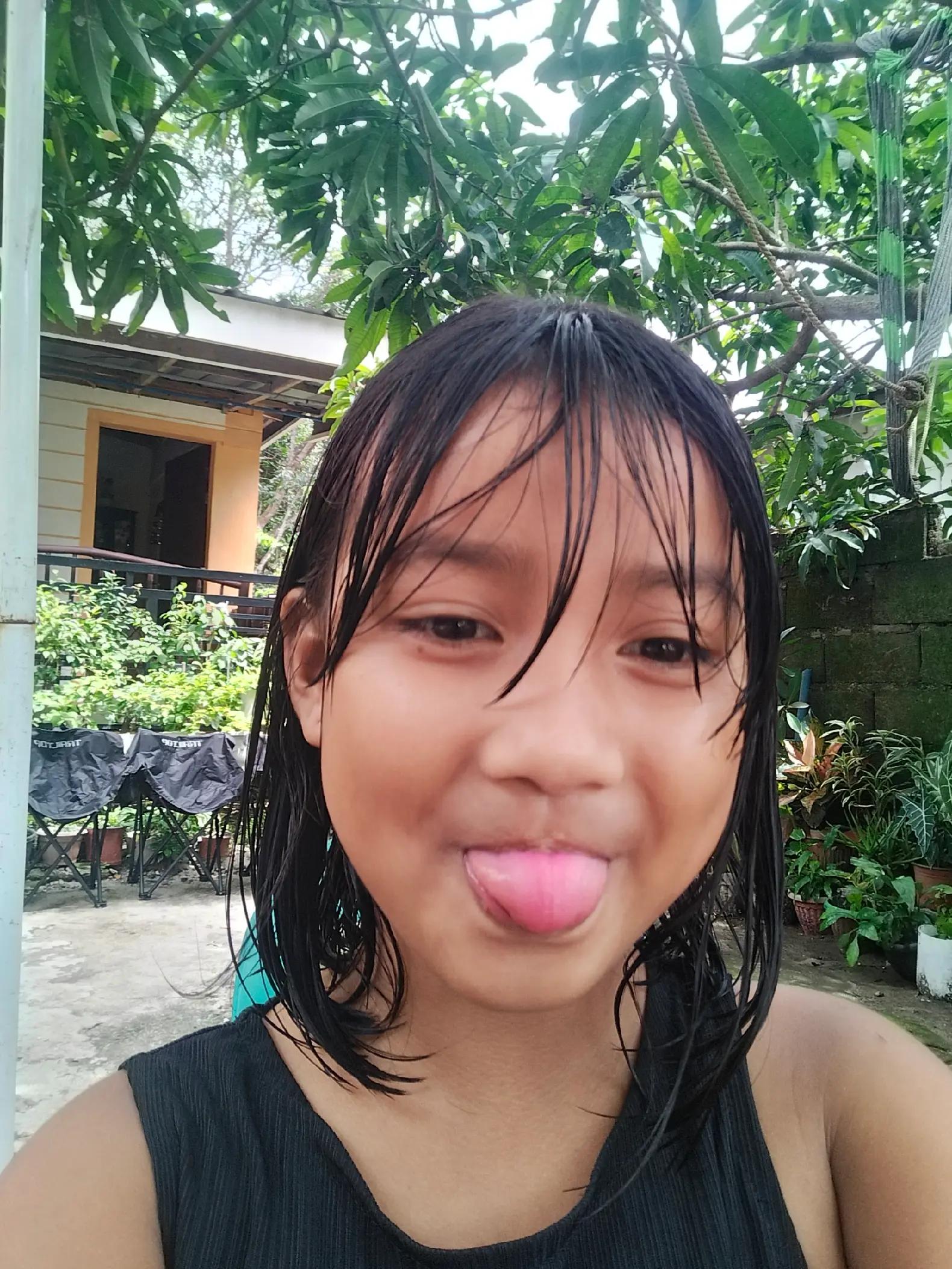 @celineeeee