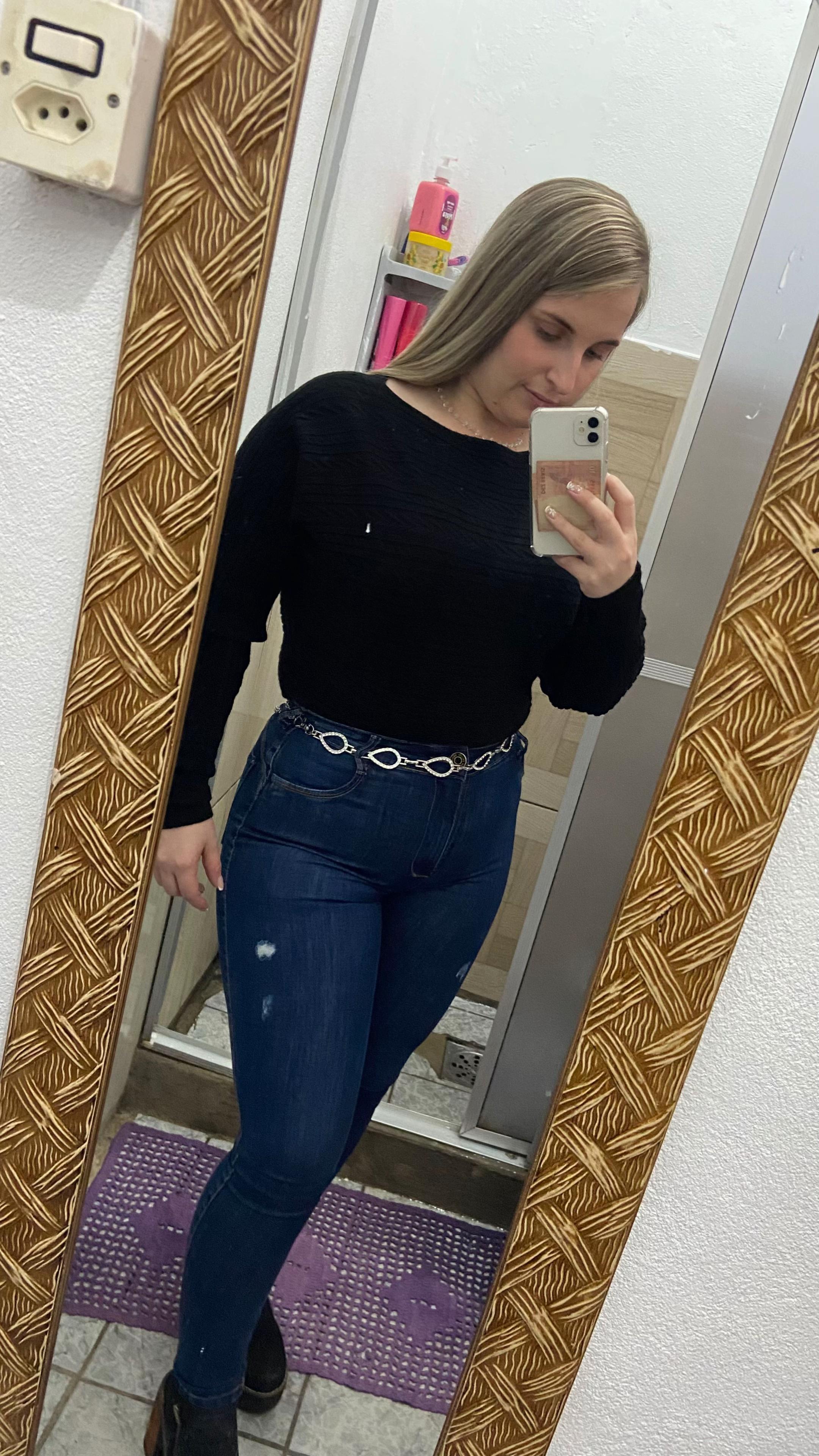 @damarishoezel