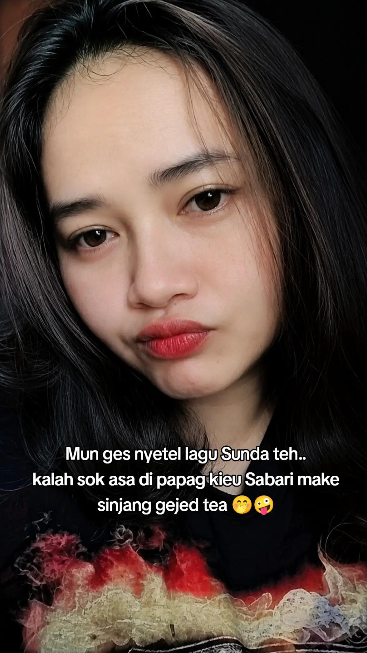 @Panggil aja Ateu.cha
