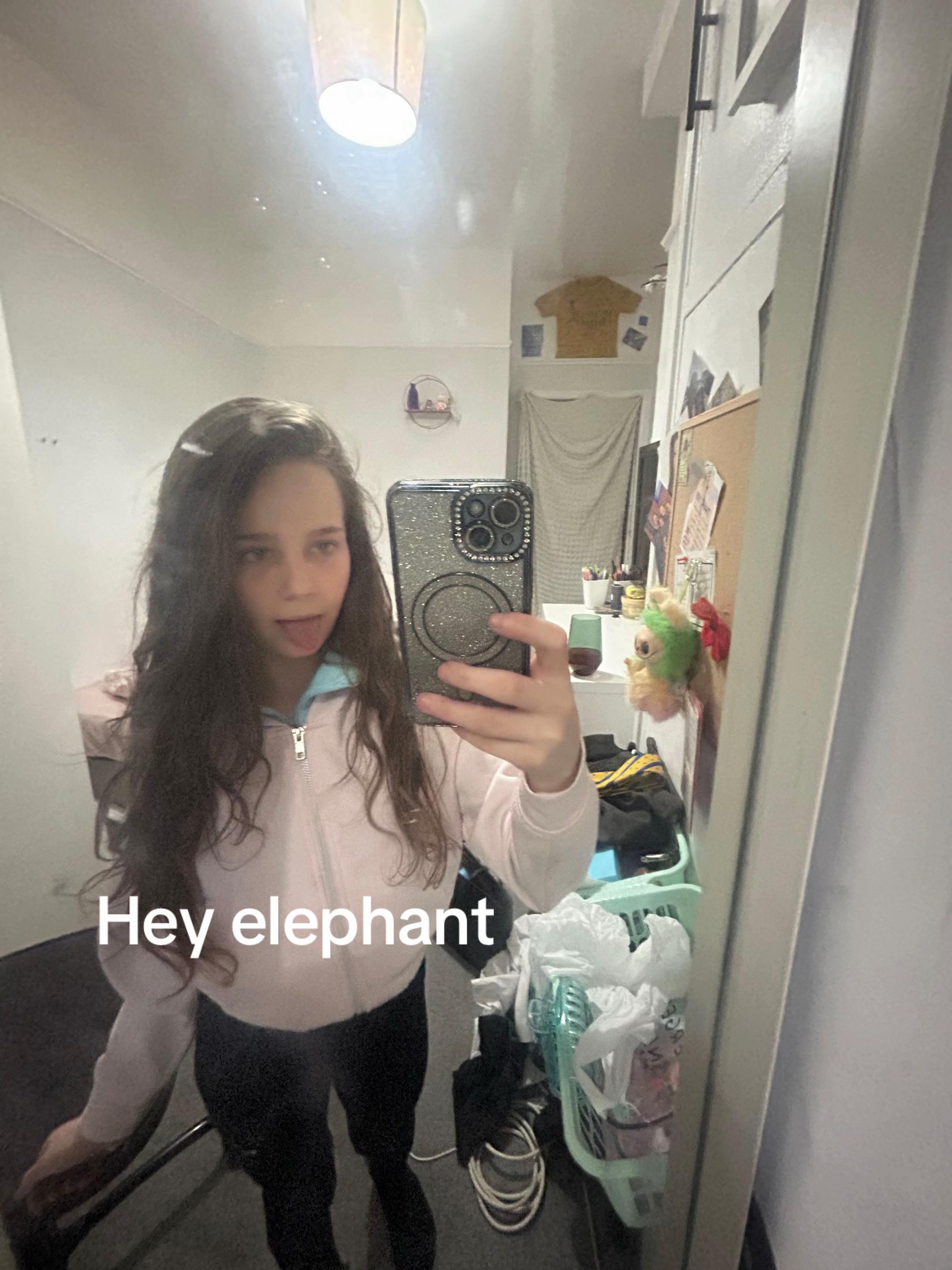 @Chloš