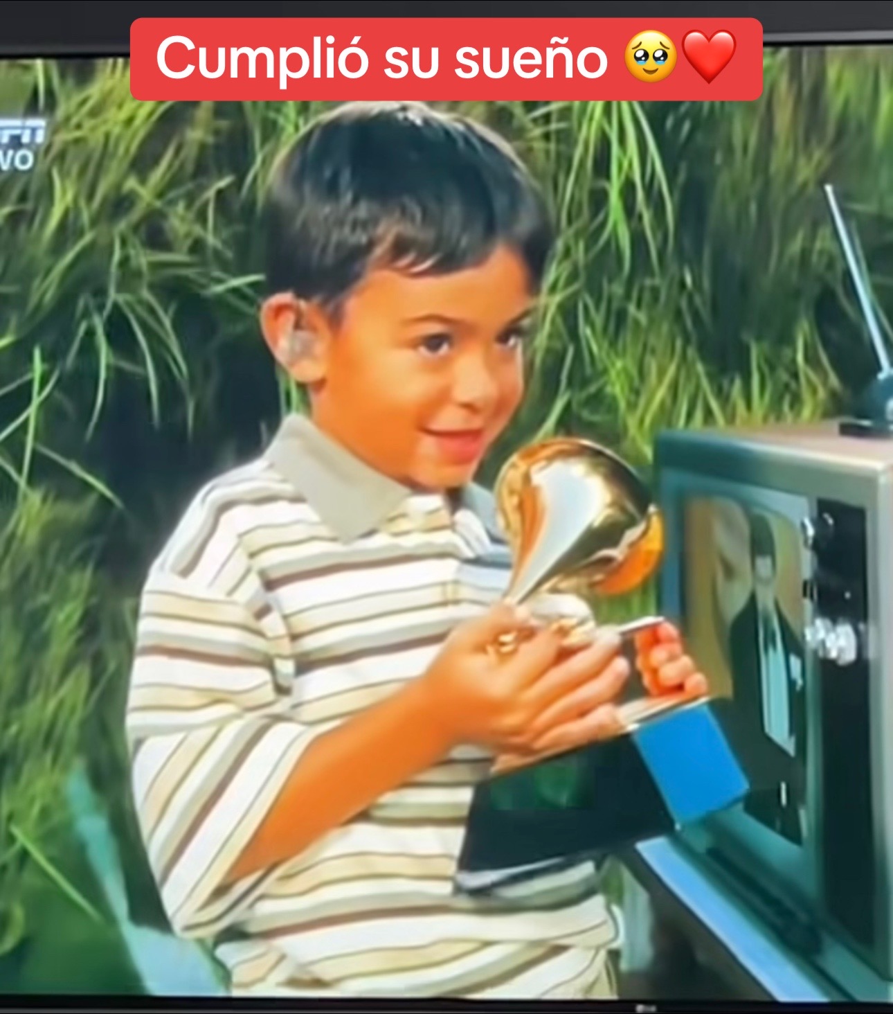 @Vania Aranda