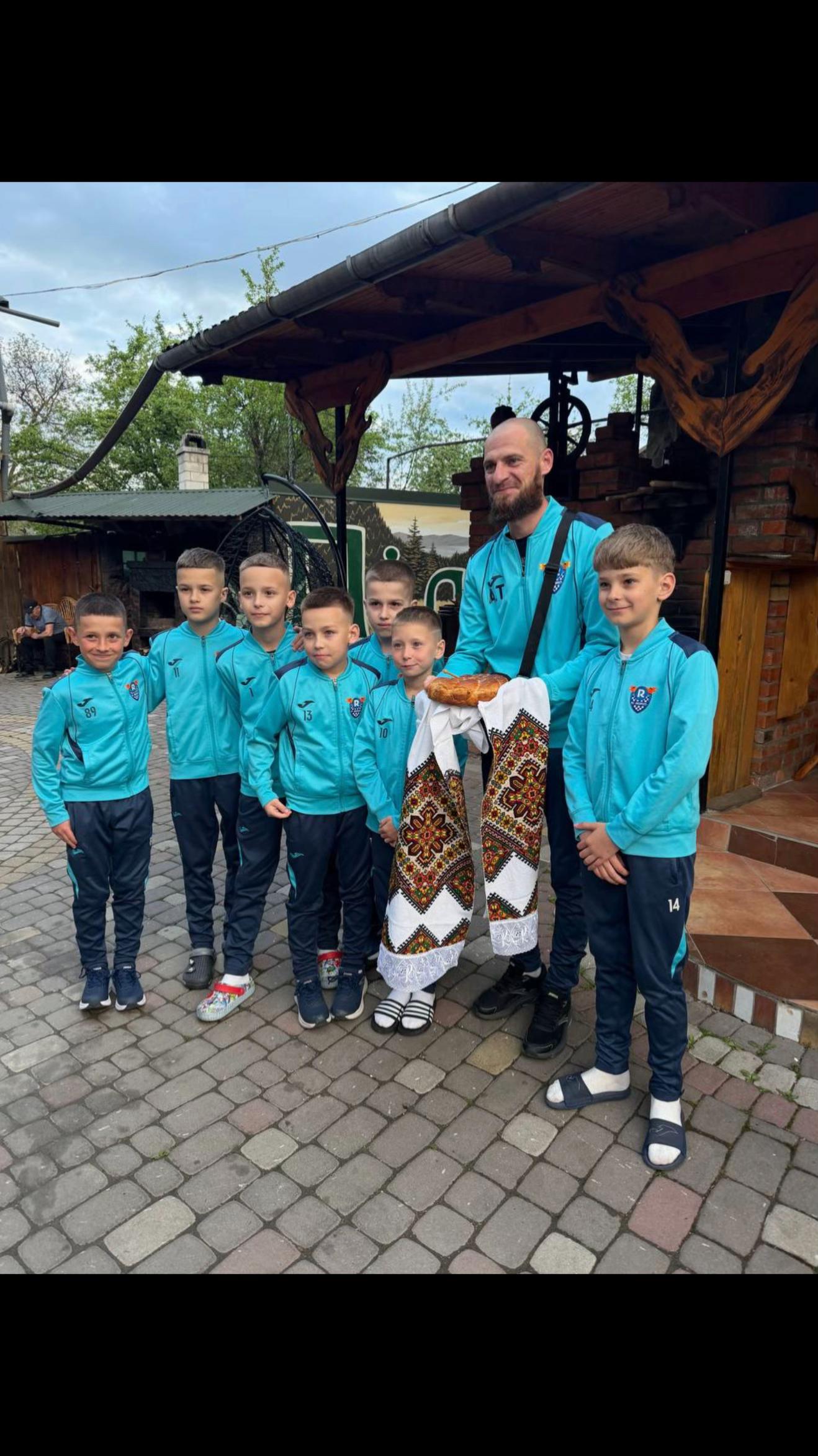 @Приватна садиба Підкова