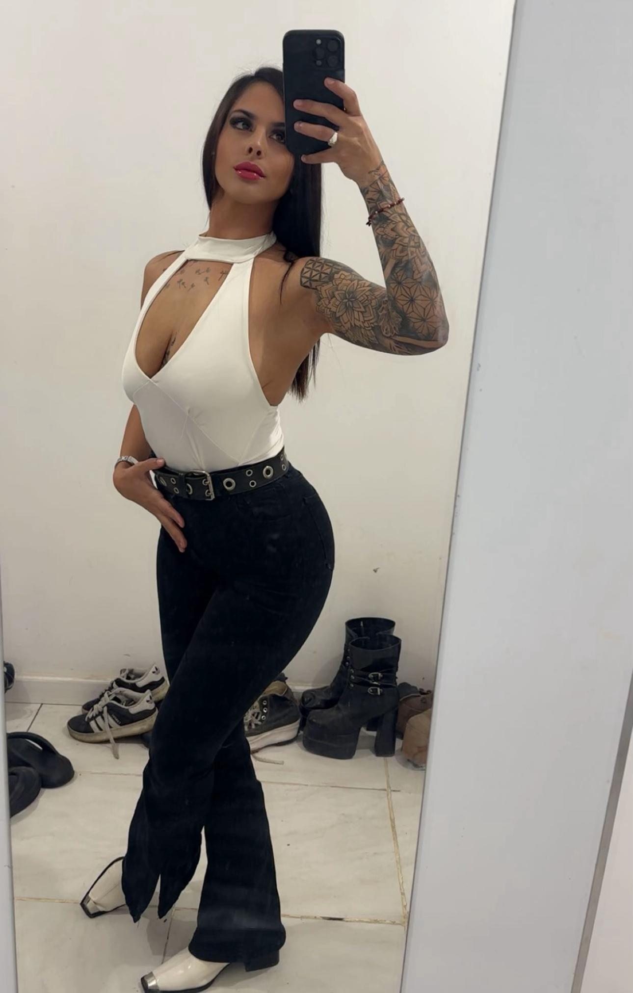 @Madison silvera🧏🏻♀️
