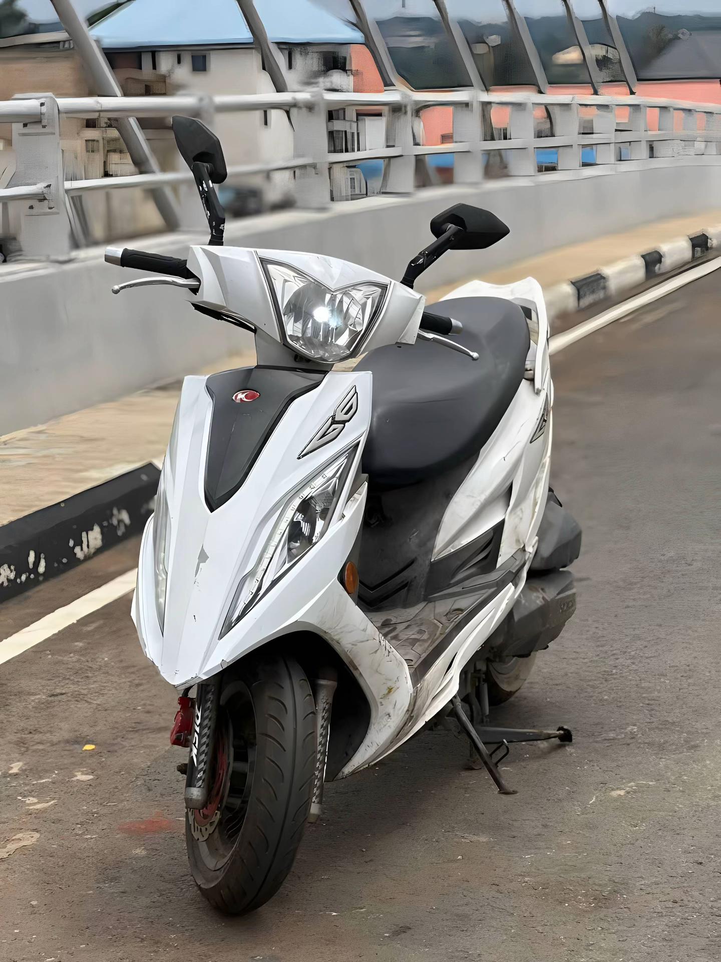 @Darian 🏍️