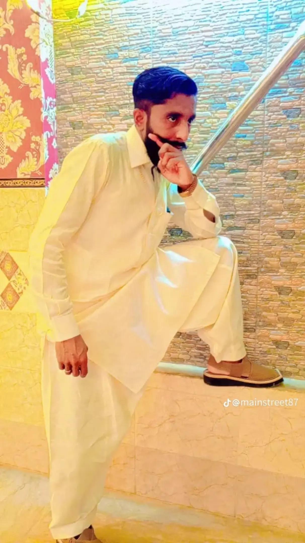@main asif