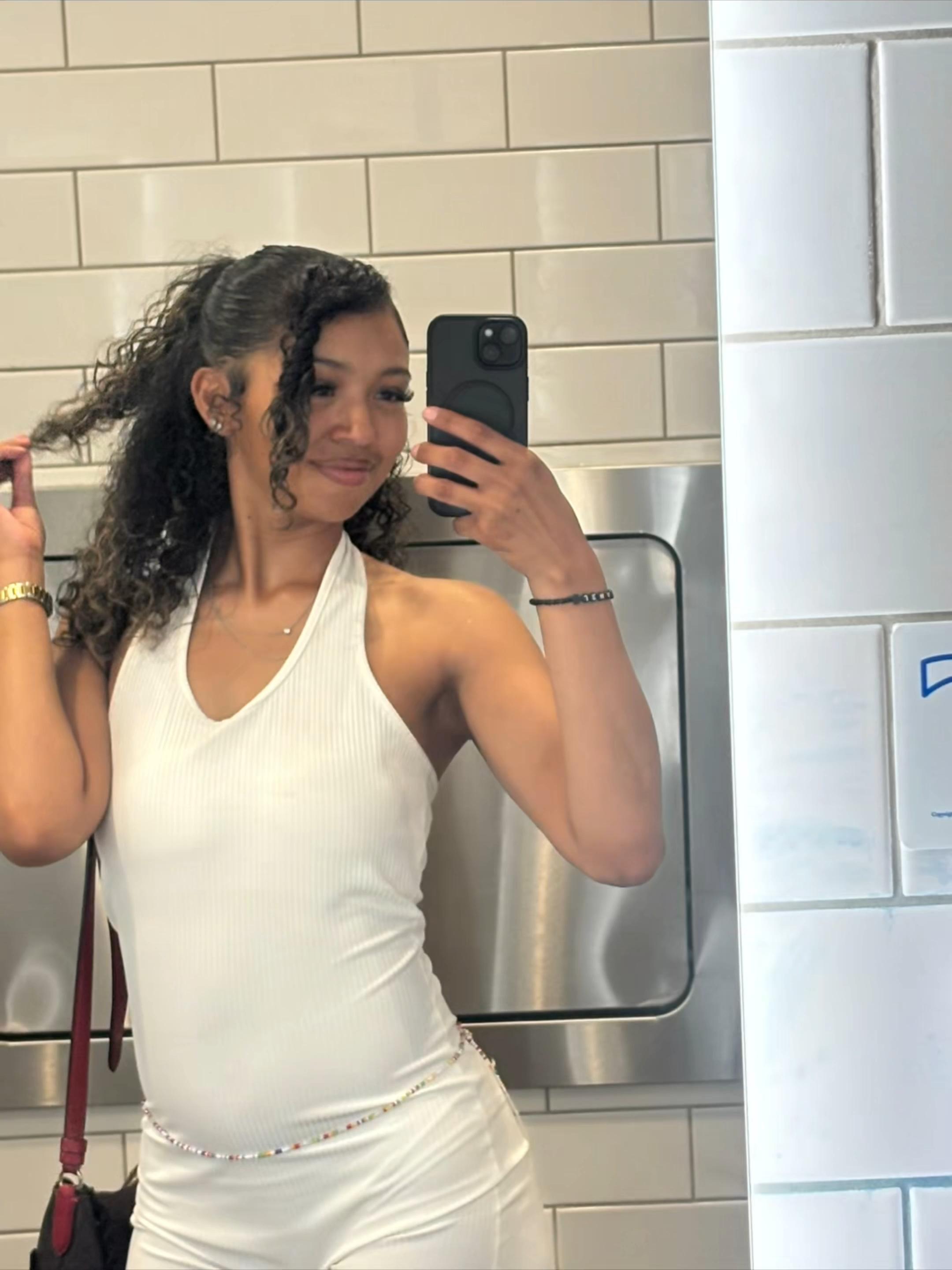 @JenaeMarie🧚🏽