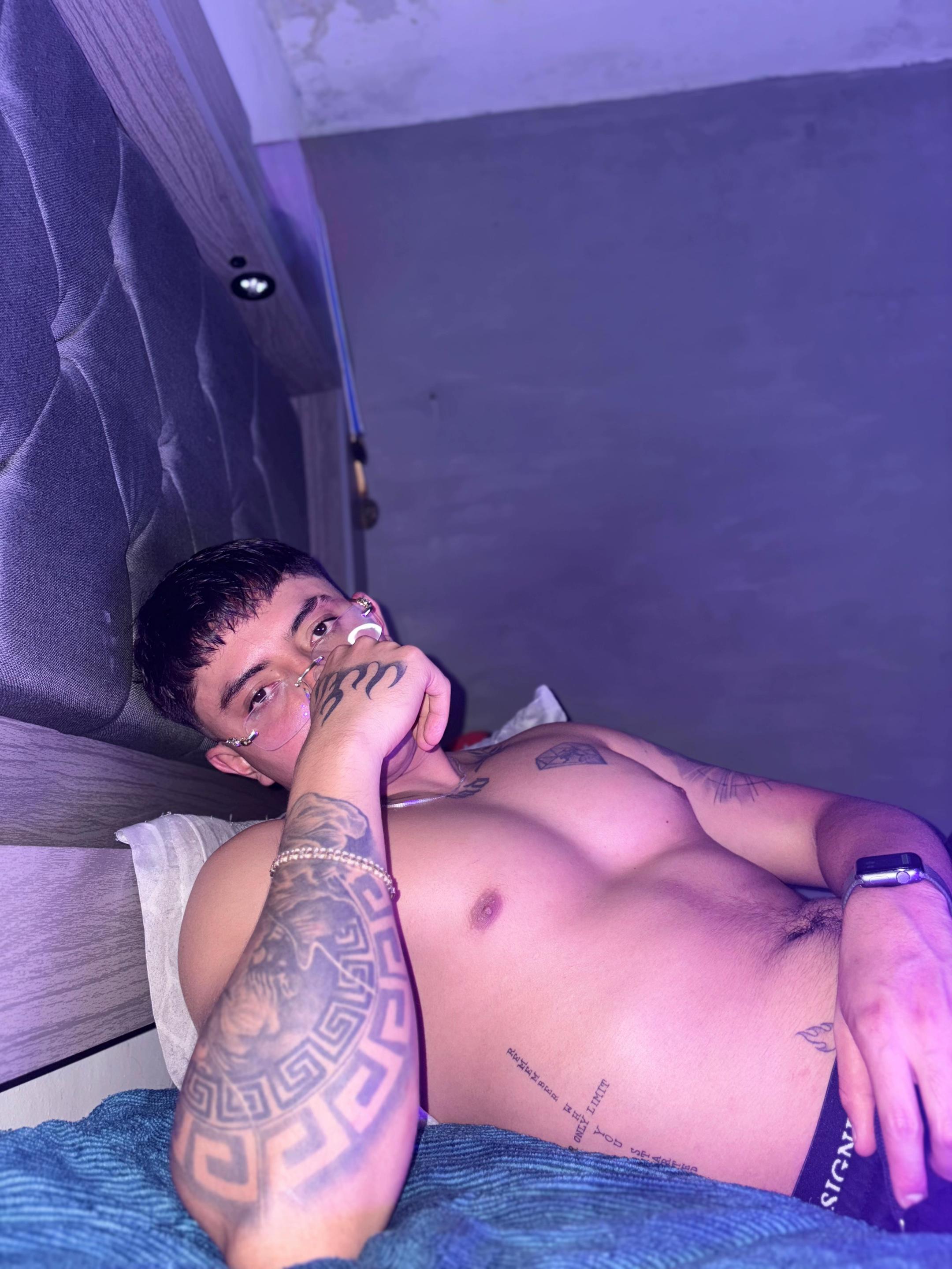 @Enrique Valencia🔥