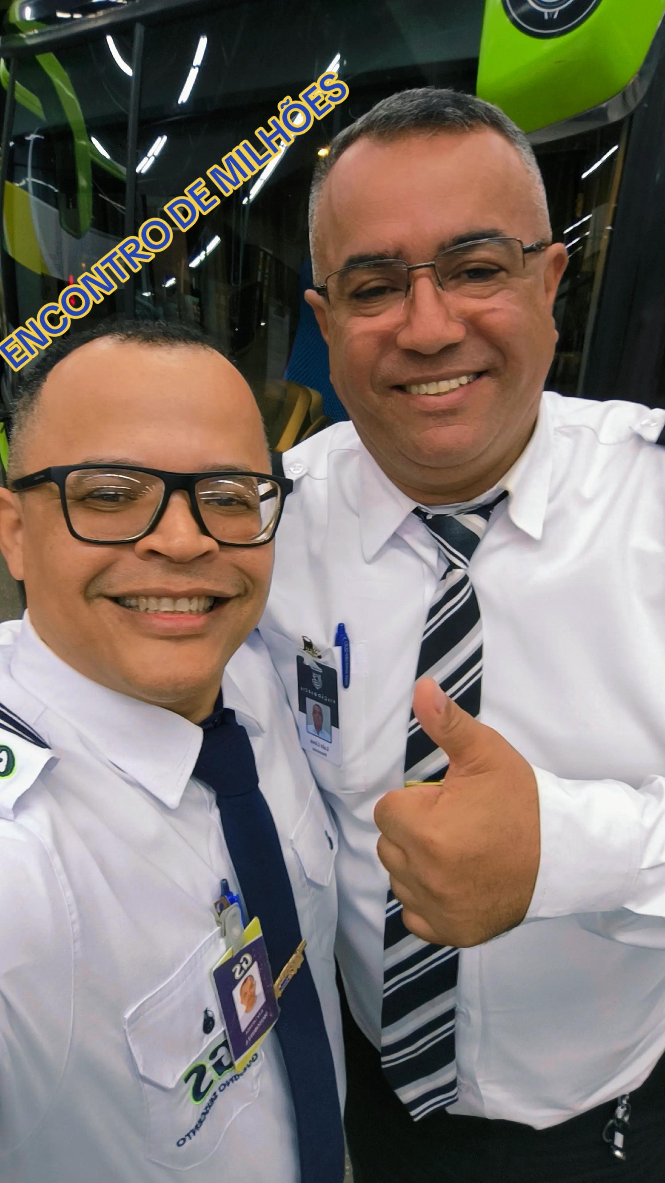 @alexbus.oficial