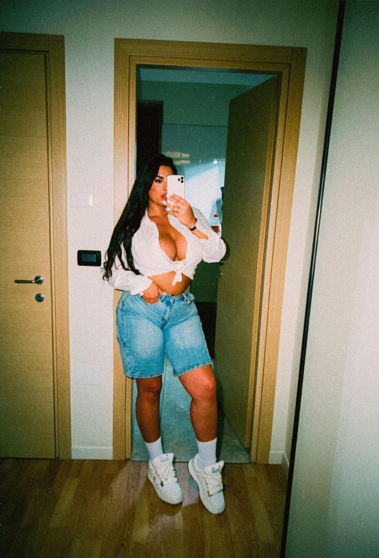 @Nena👧🏽