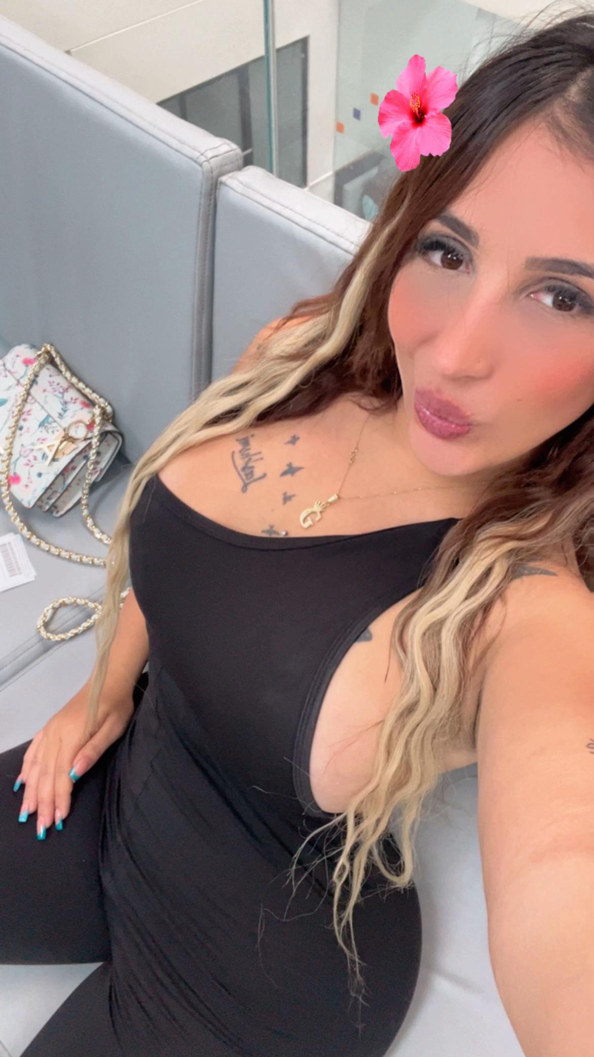 @valeria reyes