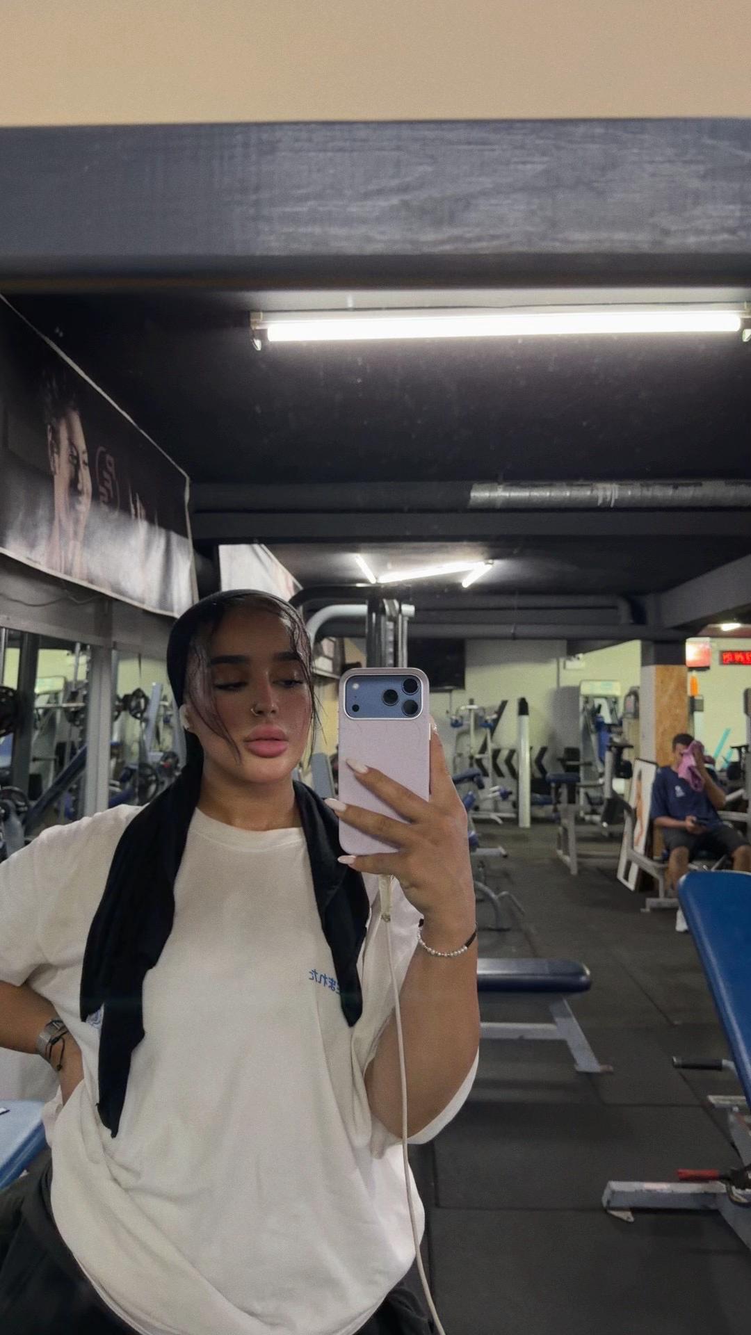 @yourfavgymgiirl